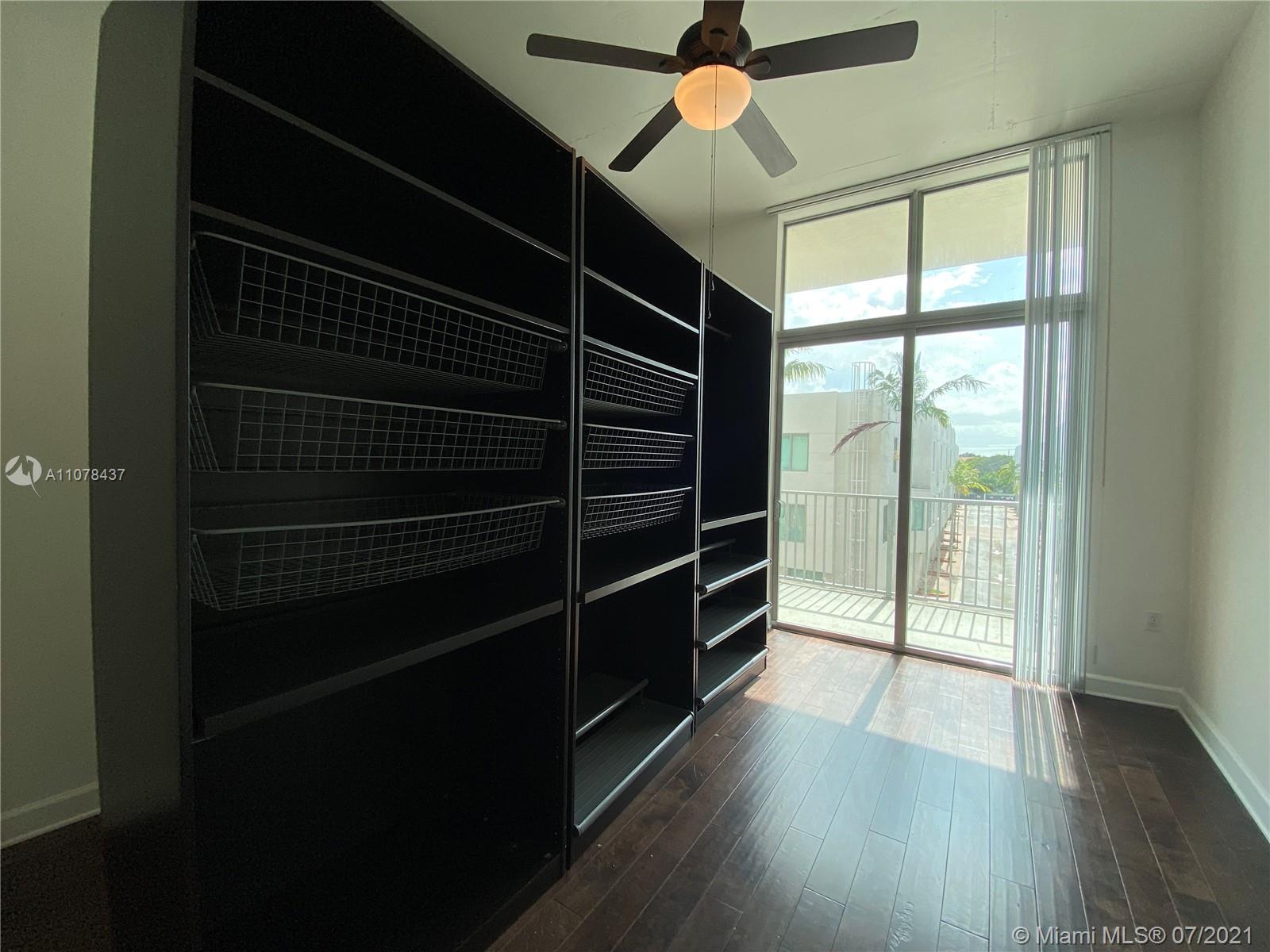 LOFTS AT HOLLYWOOD STATIO - Residential Lease