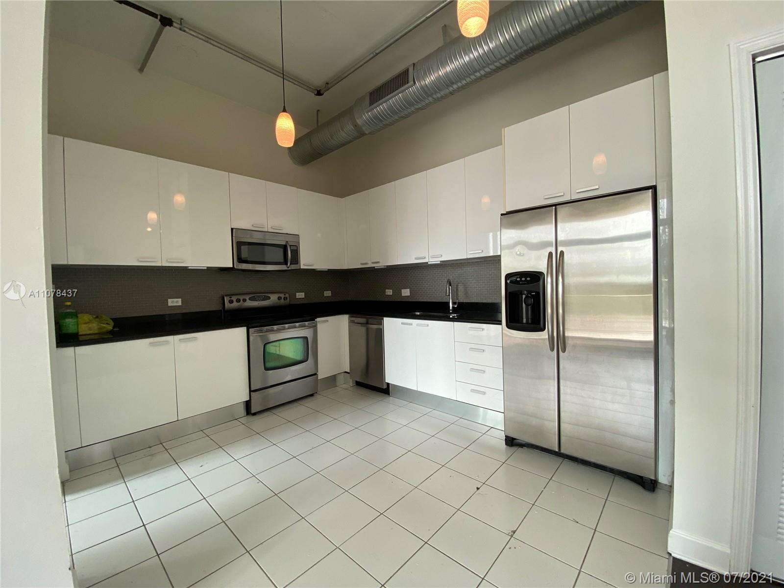 LOFTS AT HOLLYWOOD STATIO - Residential Lease