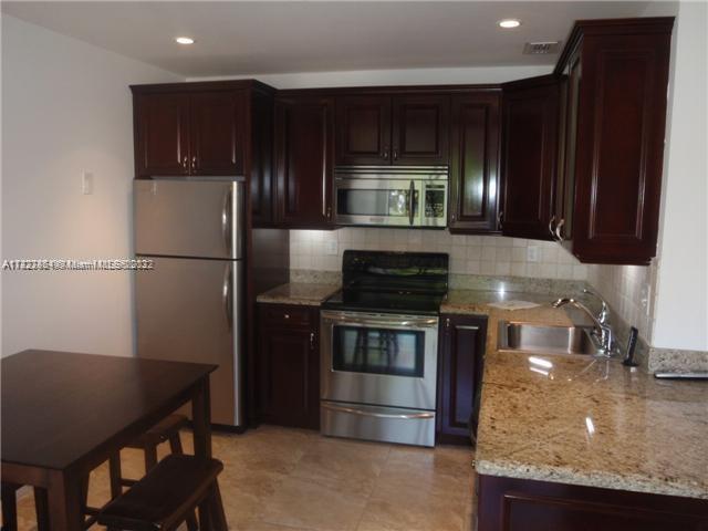 MARINER VILLAGE GARDEN CO - Residential Lease