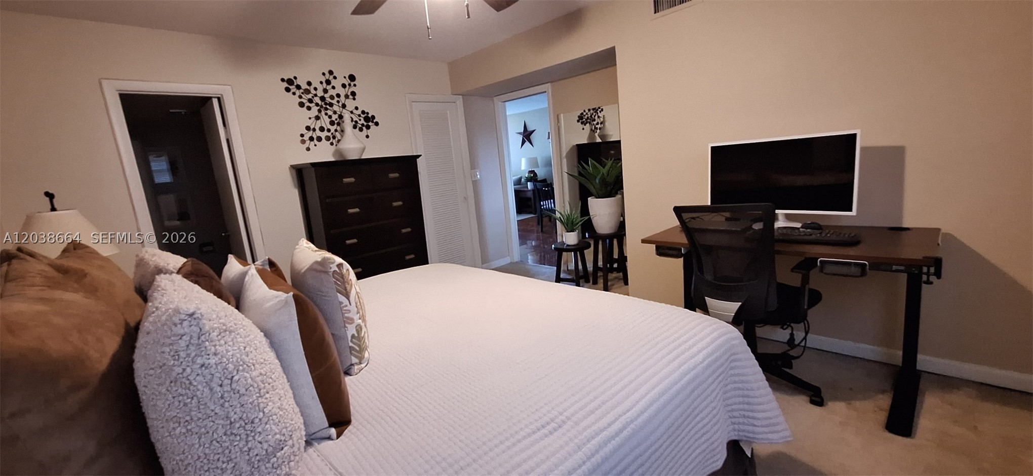 ROYAL MARINER CONDO - Residential