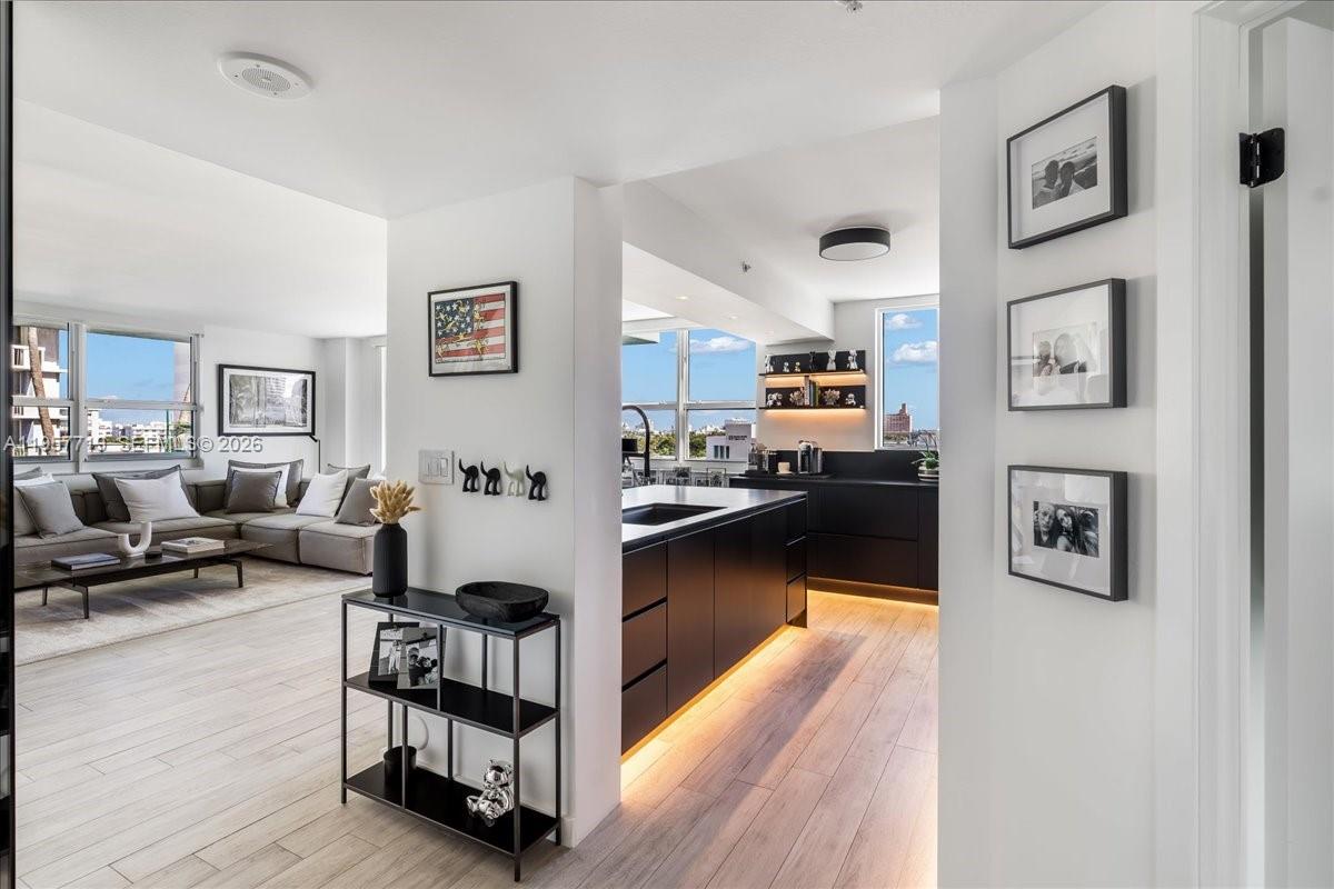 THE FLORIDIAN CONDO - Residential