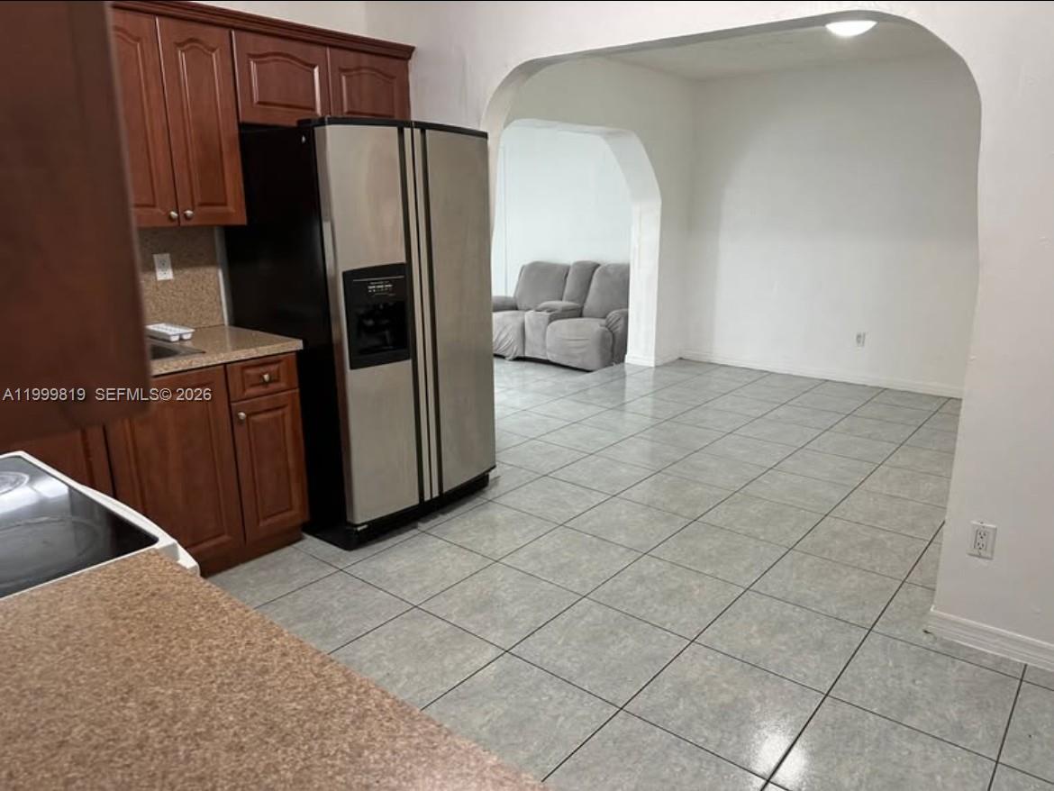 CORAL GABLES HEIGHTS - Residential