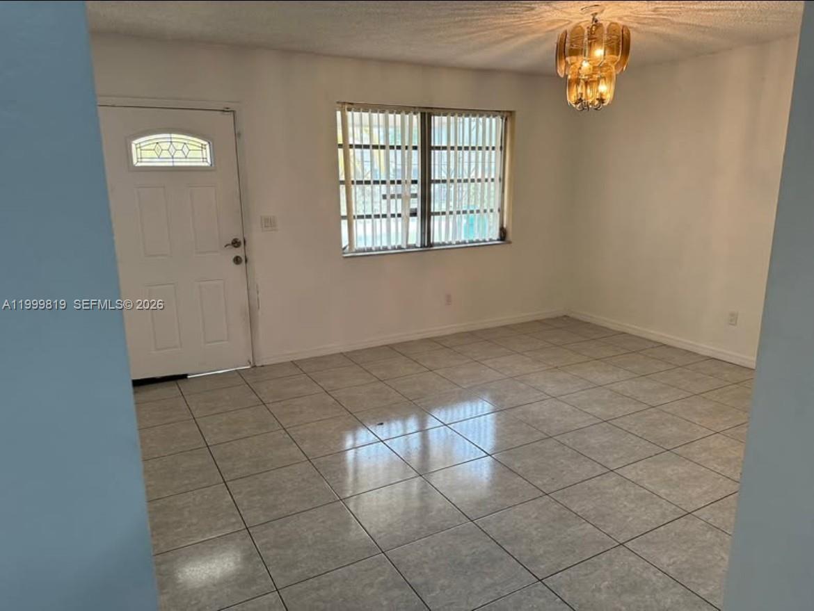 CORAL GABLES HEIGHTS - Residential