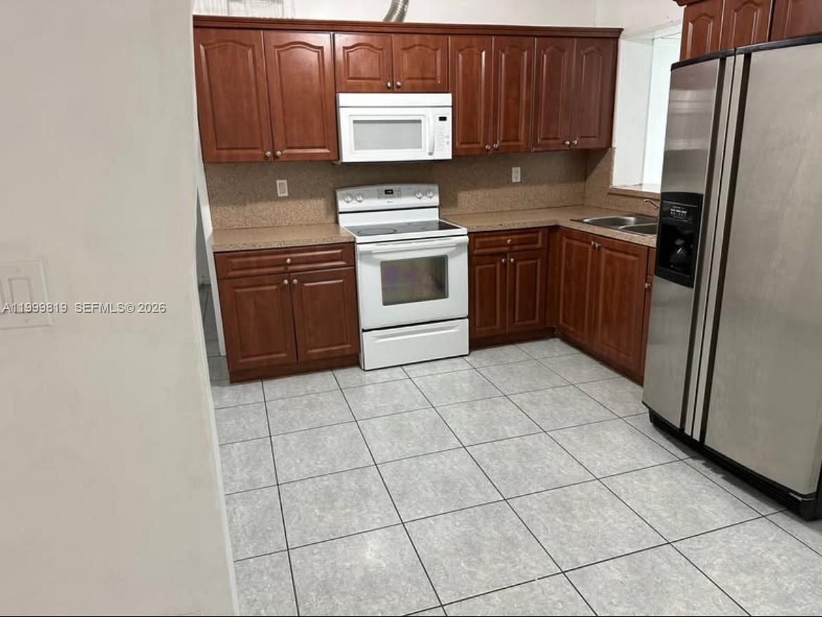 CORAL GABLES HEIGHTS - Residential