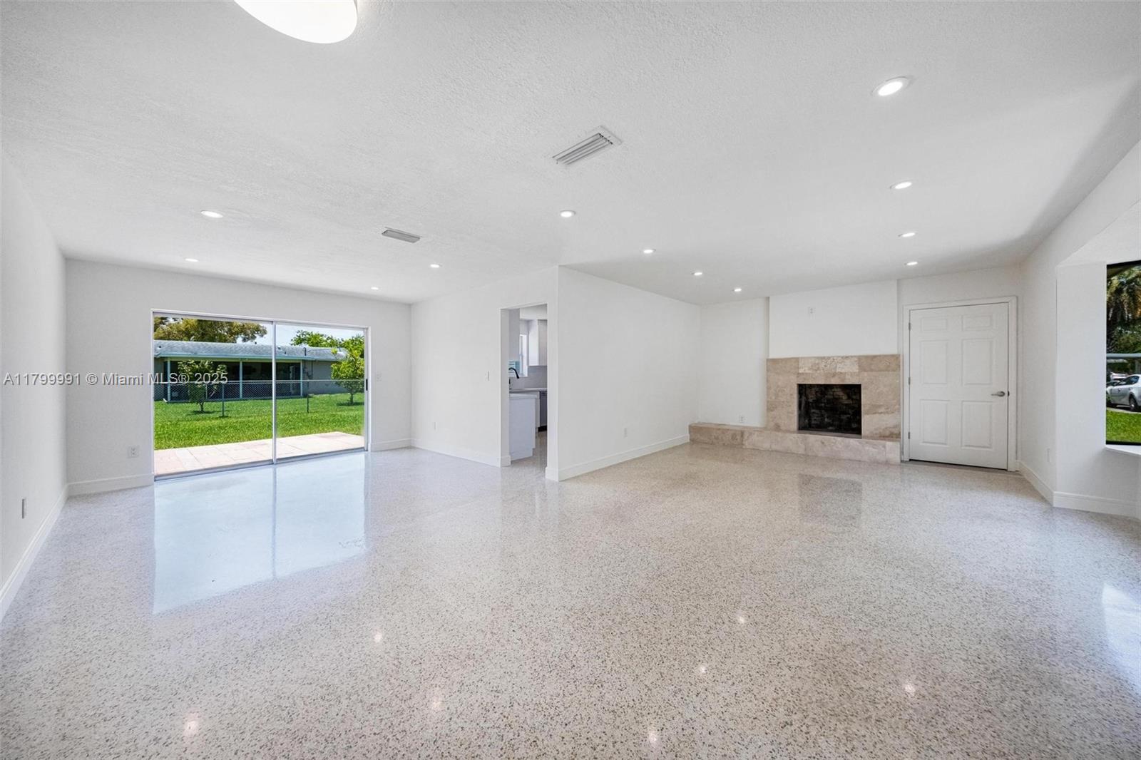 TOWNE HAVEN - Residential Lease
