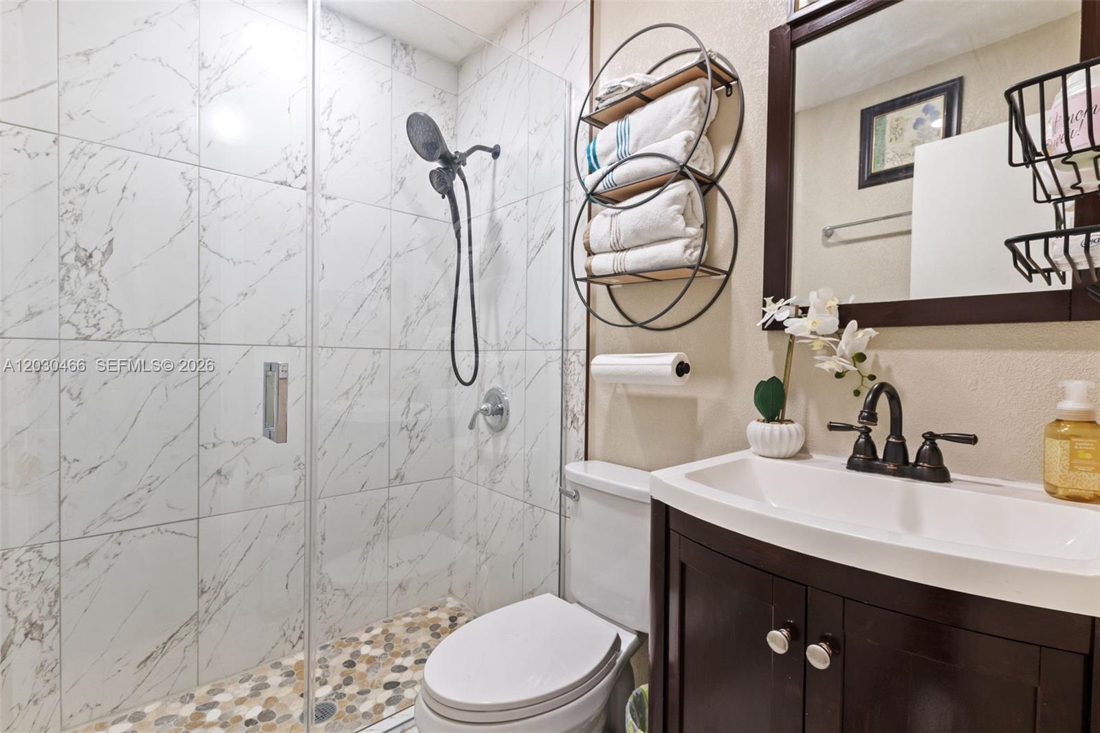VENETIAN GARDEN REV - Residential