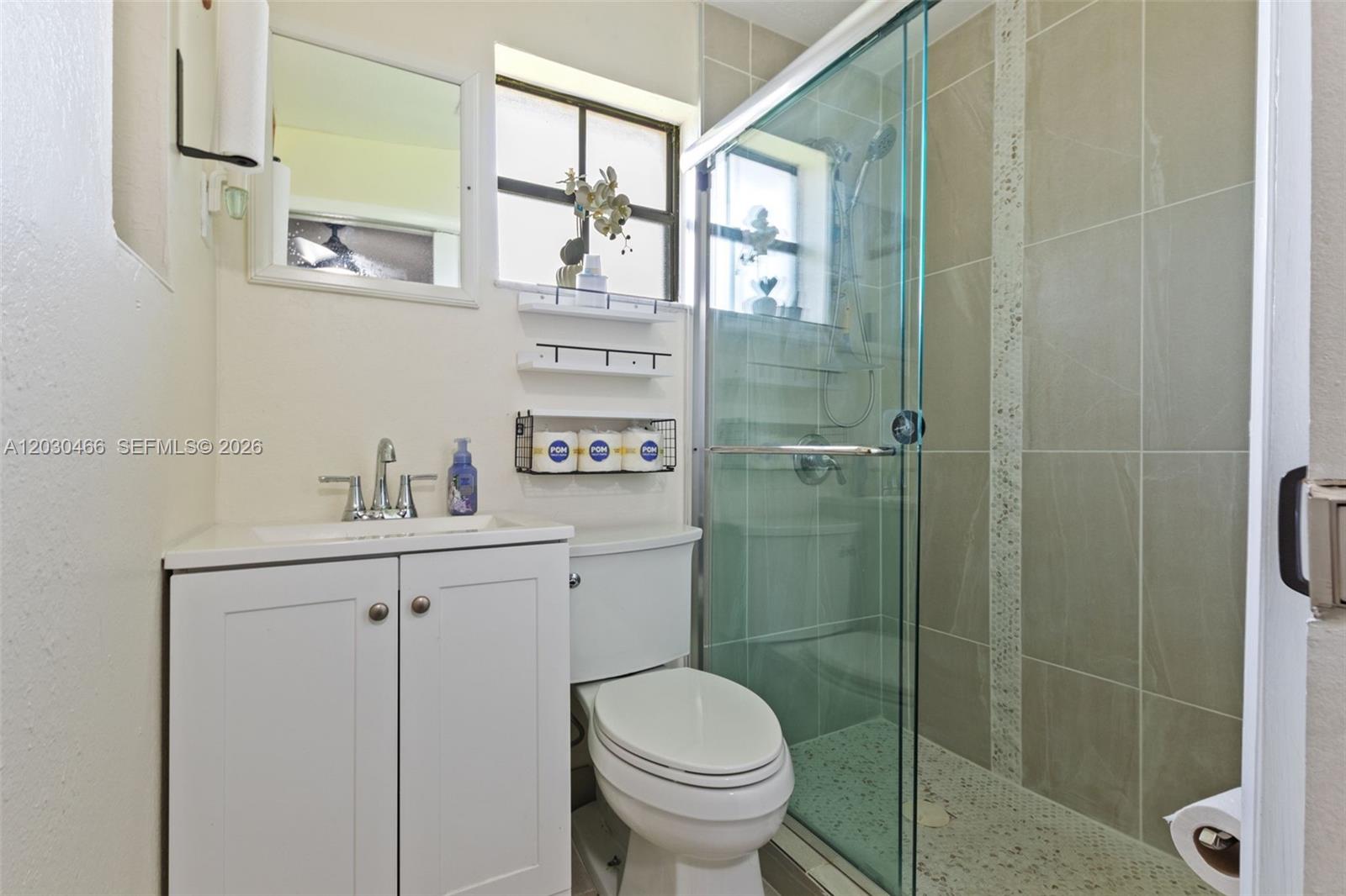 VENETIAN GARDEN REV - Residential
