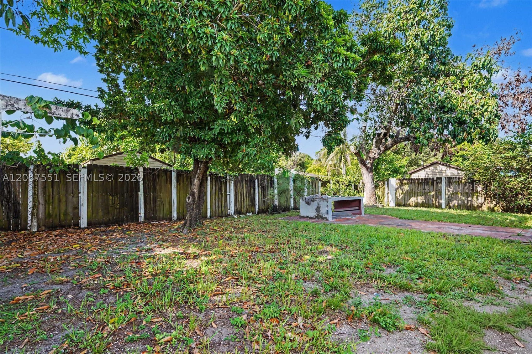 JUDY MANORS - Residential