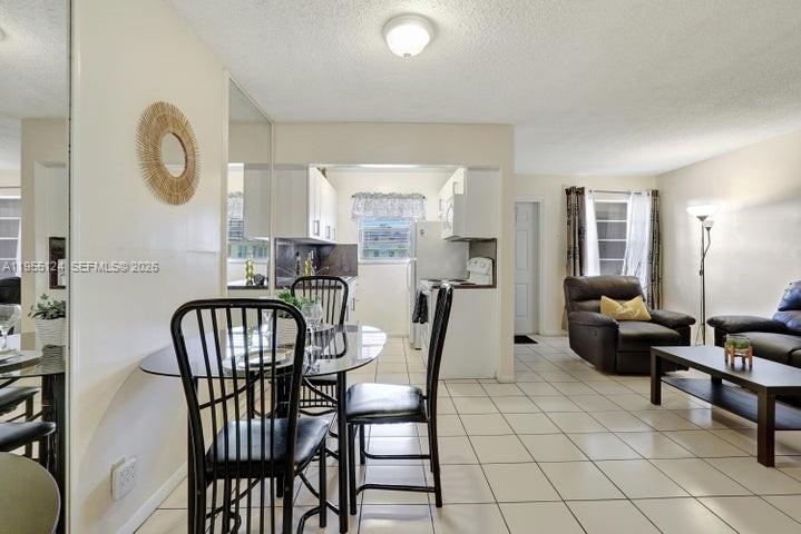 WARRENTON HOUSE CONDO - Residential
