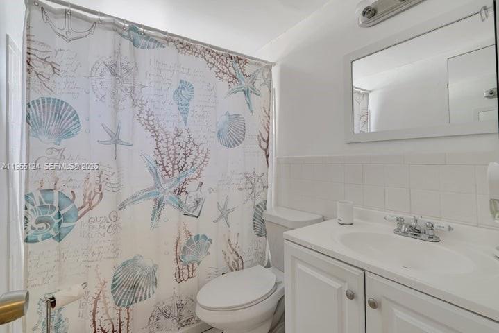 WARRENTON HOUSE CONDO - Residential