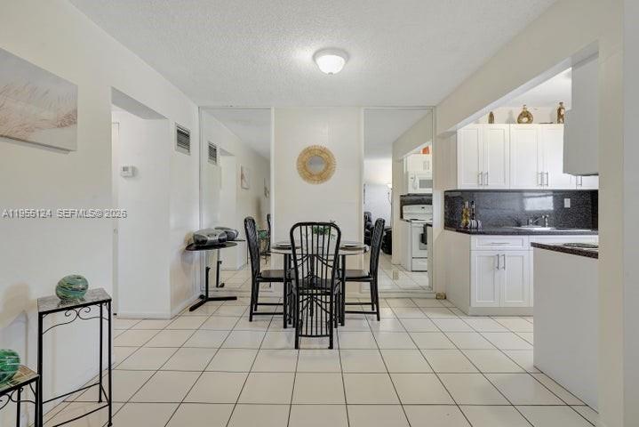WARRENTON HOUSE CONDO - Residential