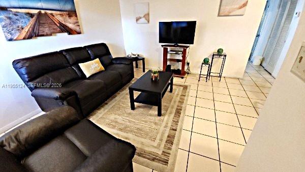 WARRENTON HOUSE CONDO - Residential
