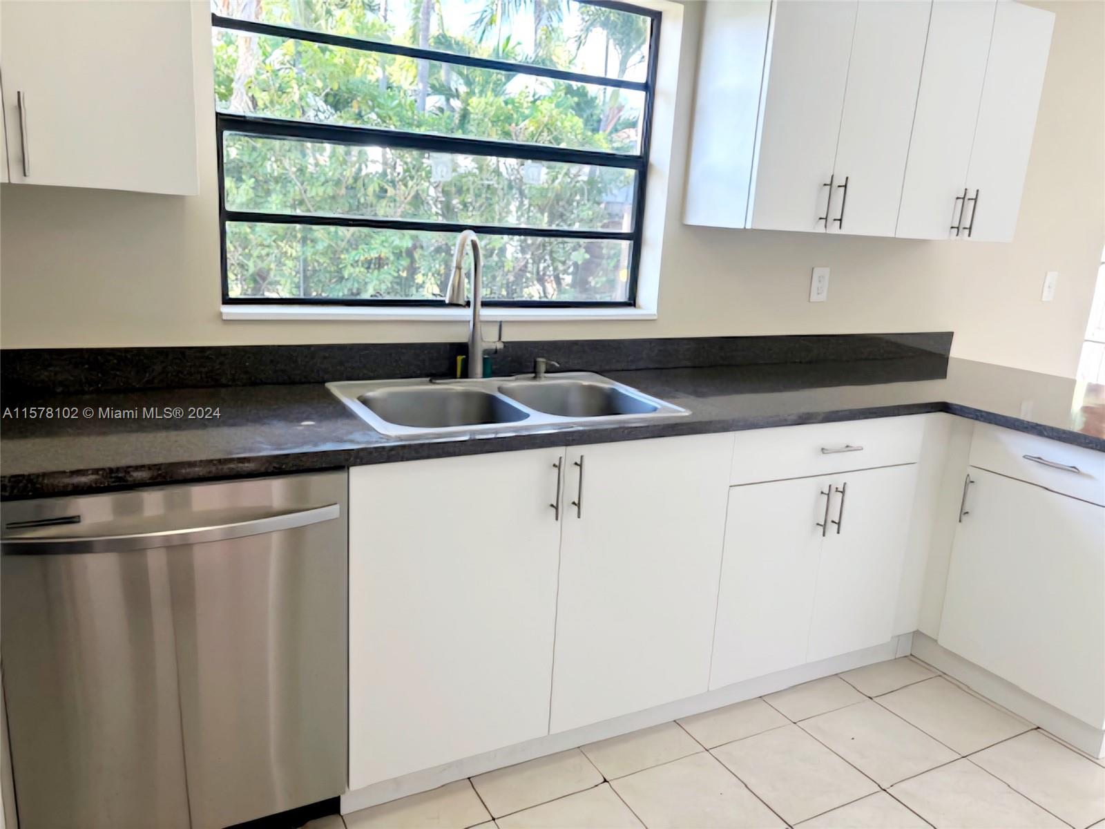 COSSIOS SUB NO 1 - Residential Lease