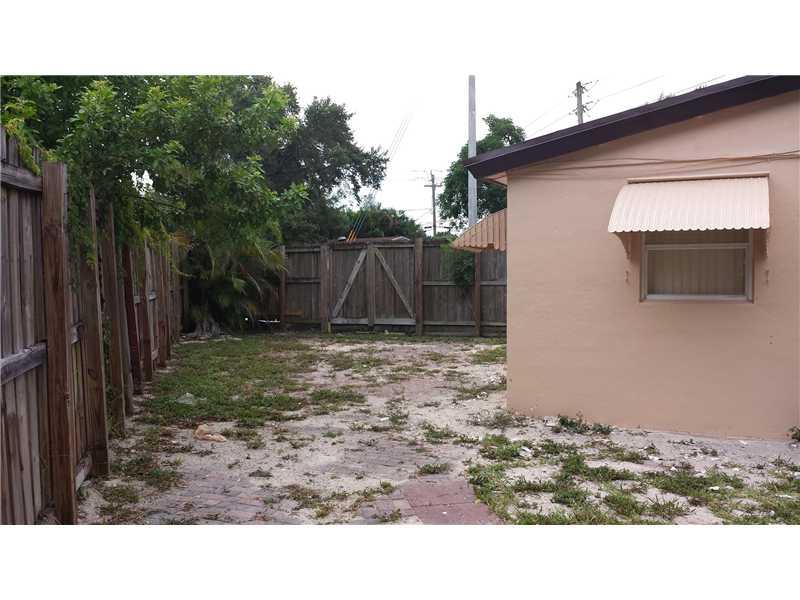 PLAYLAND ESTATES SEC 2 35 - Residential Lease