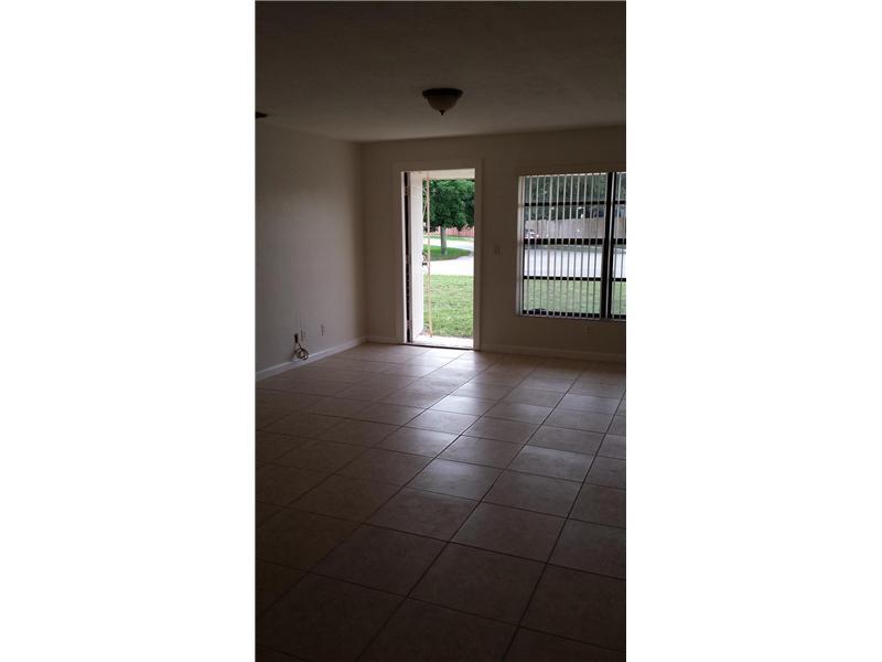 PLAYLAND ESTATES SEC 2 35 - Residential Lease