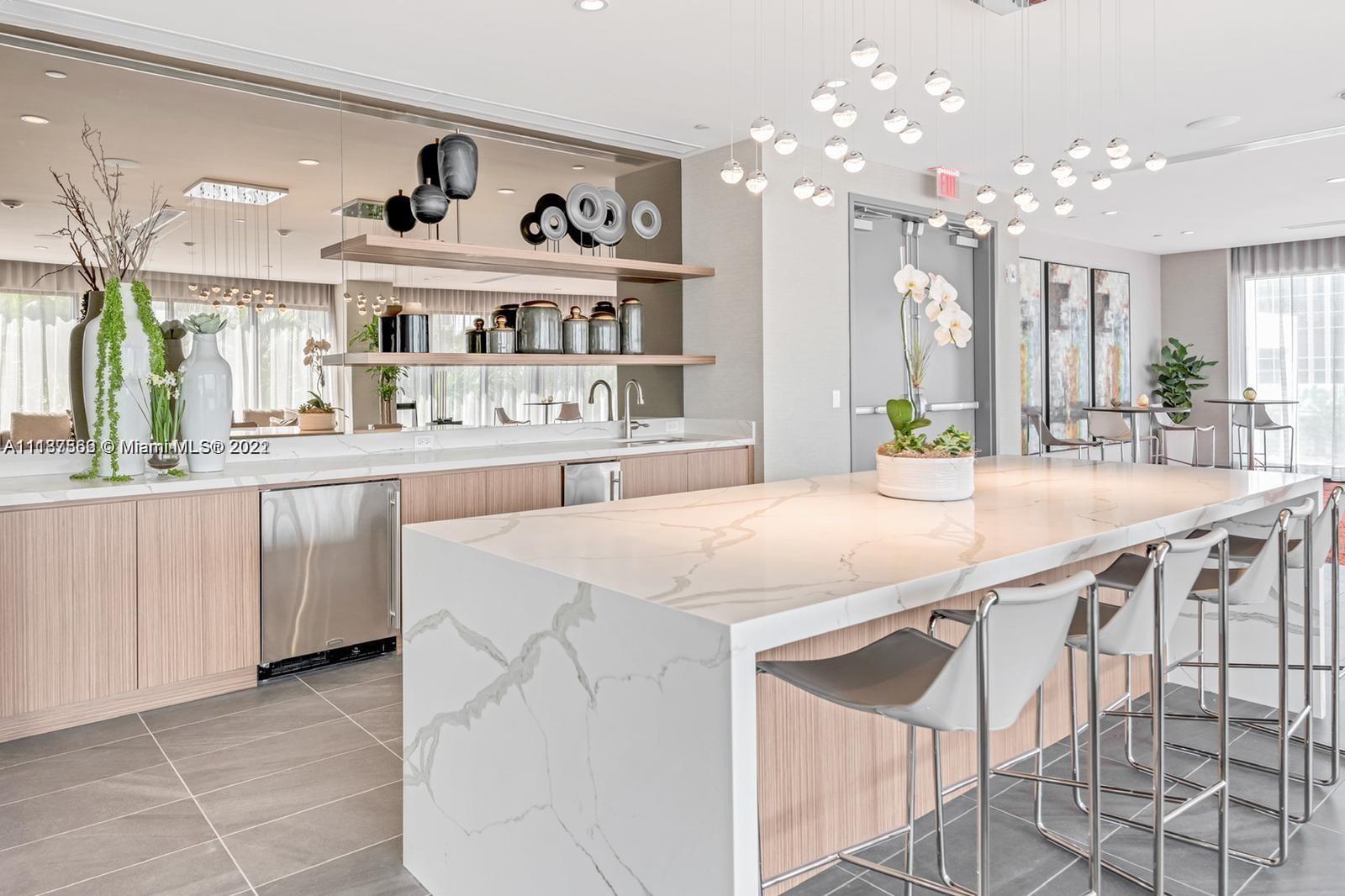 5350 PARK CONDO - Residential