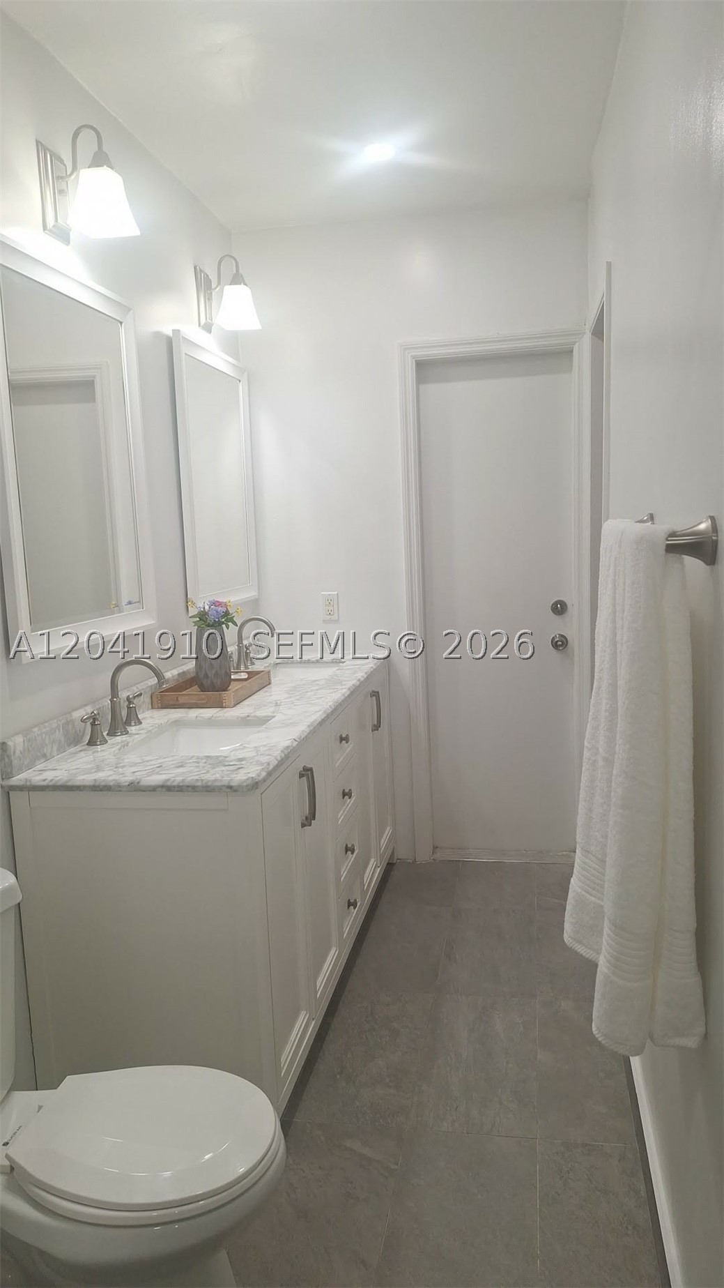 HOLLYWOOD HILLS AMEN PLAT - Residential