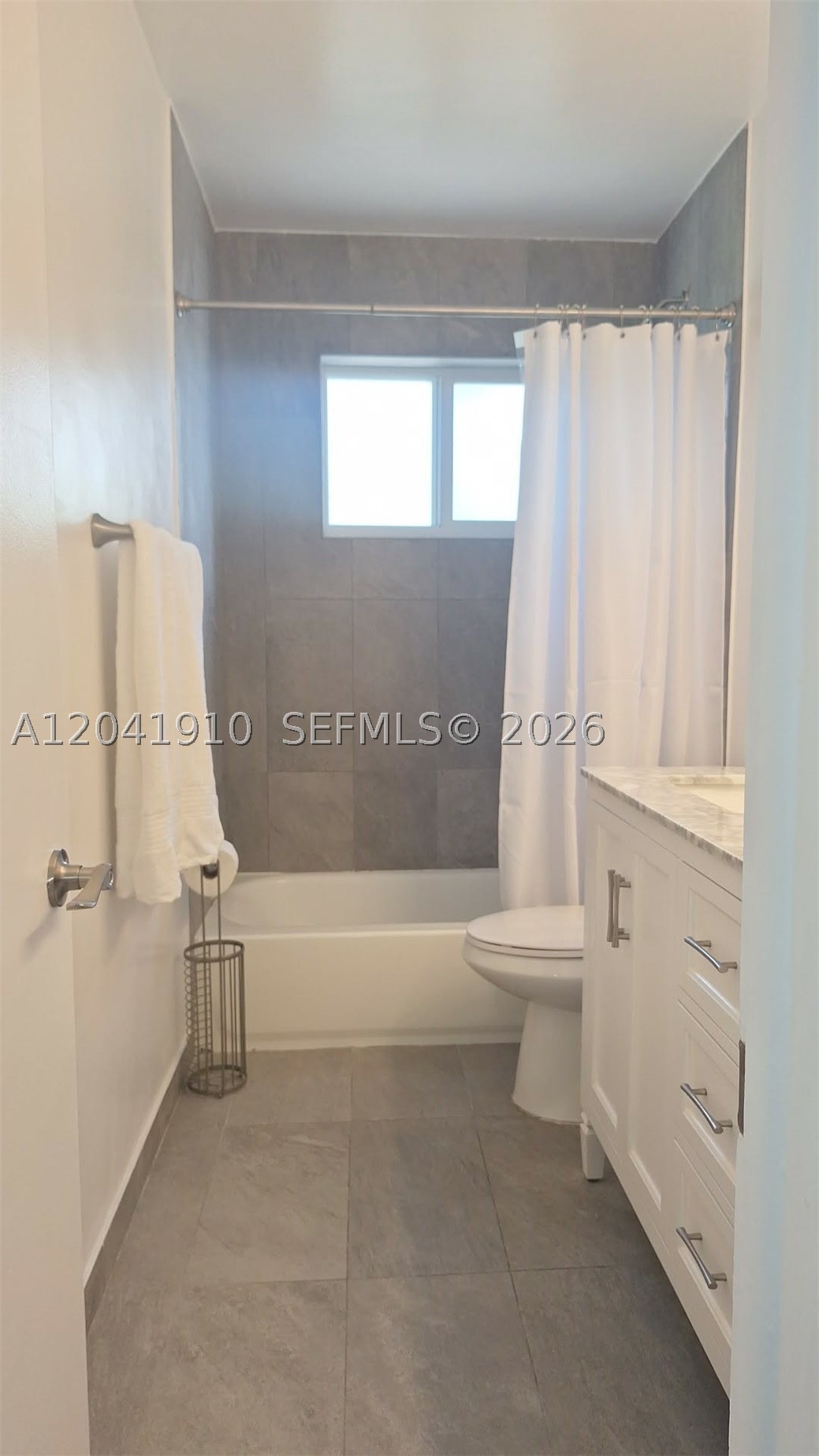HOLLYWOOD HILLS AMEN PLAT - Residential