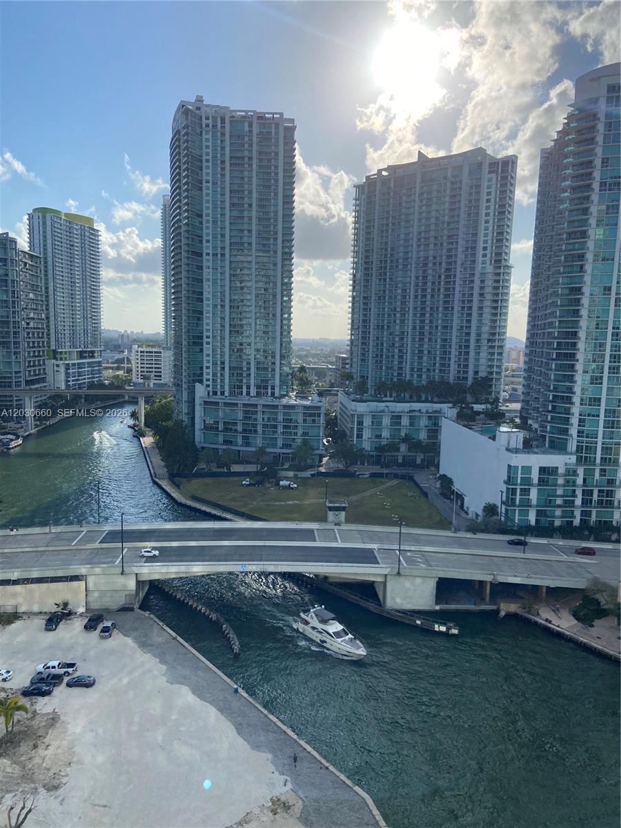 BRICKELL ON THE RIVER N T - Residential Lease