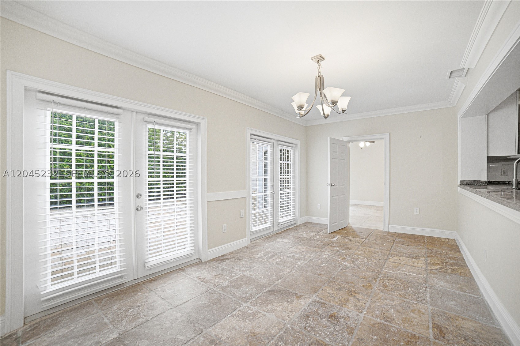 HOLLYWOOD LAKES SECTION - Residential