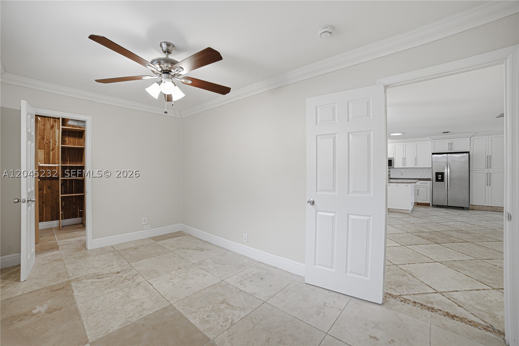 HOLLYWOOD LAKES SECTION - Residential