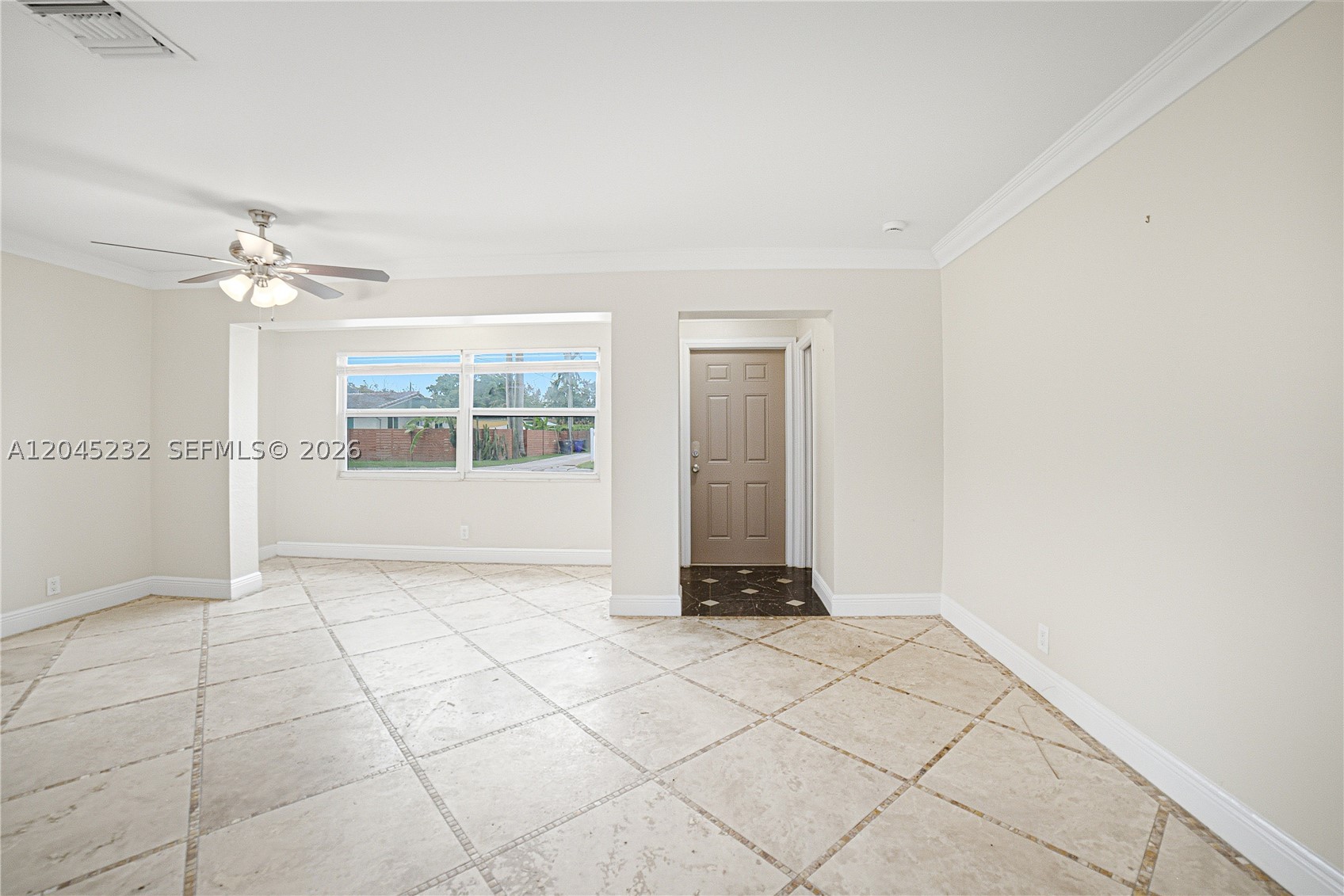 HOLLYWOOD LAKES SECTION - Residential