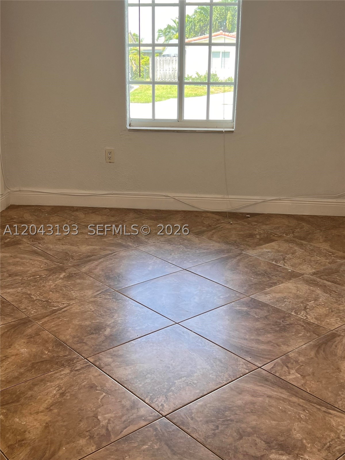 PALM SPRINGS NORTH SEC N - Residential Lease