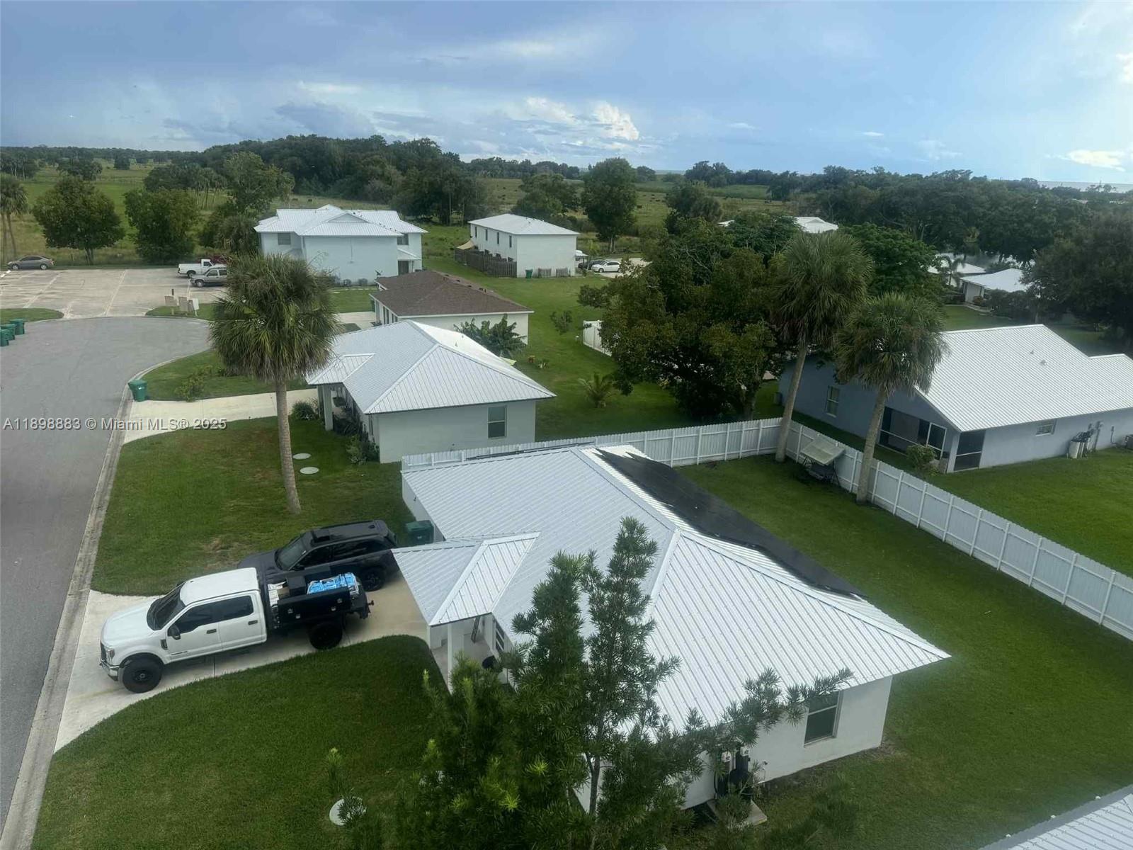 KING'S BAY - Residential