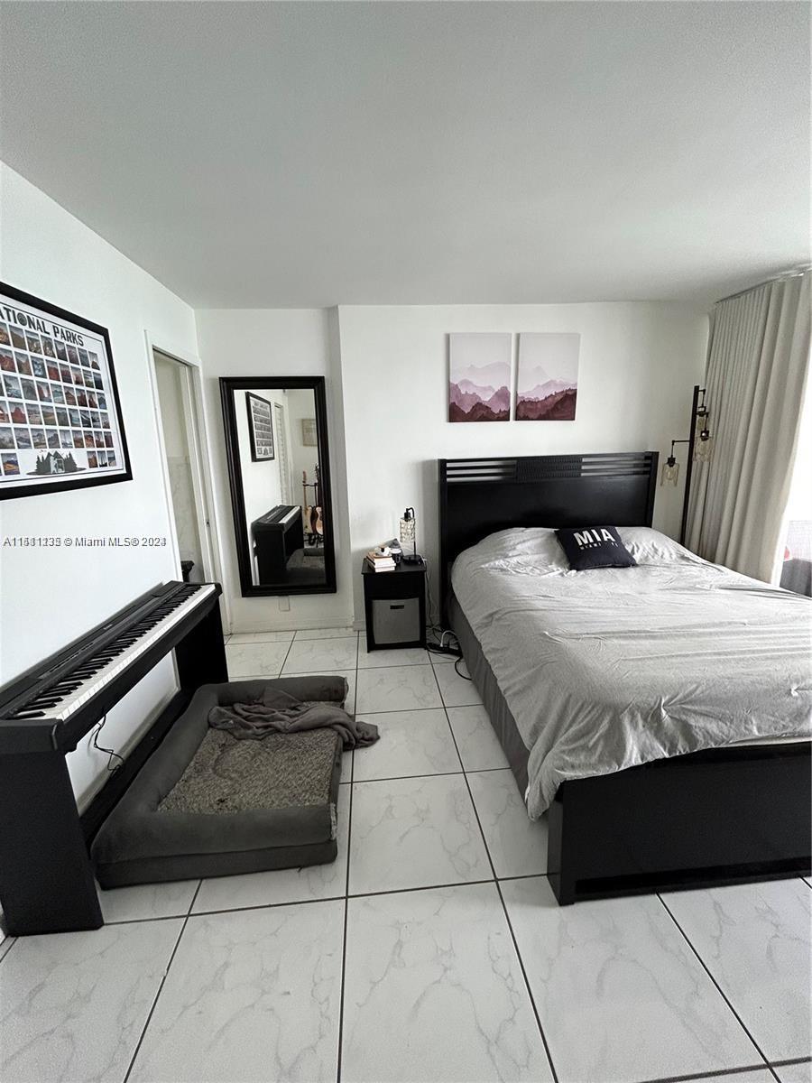 BRICKELL PLACE CONDO - Residential Lease
