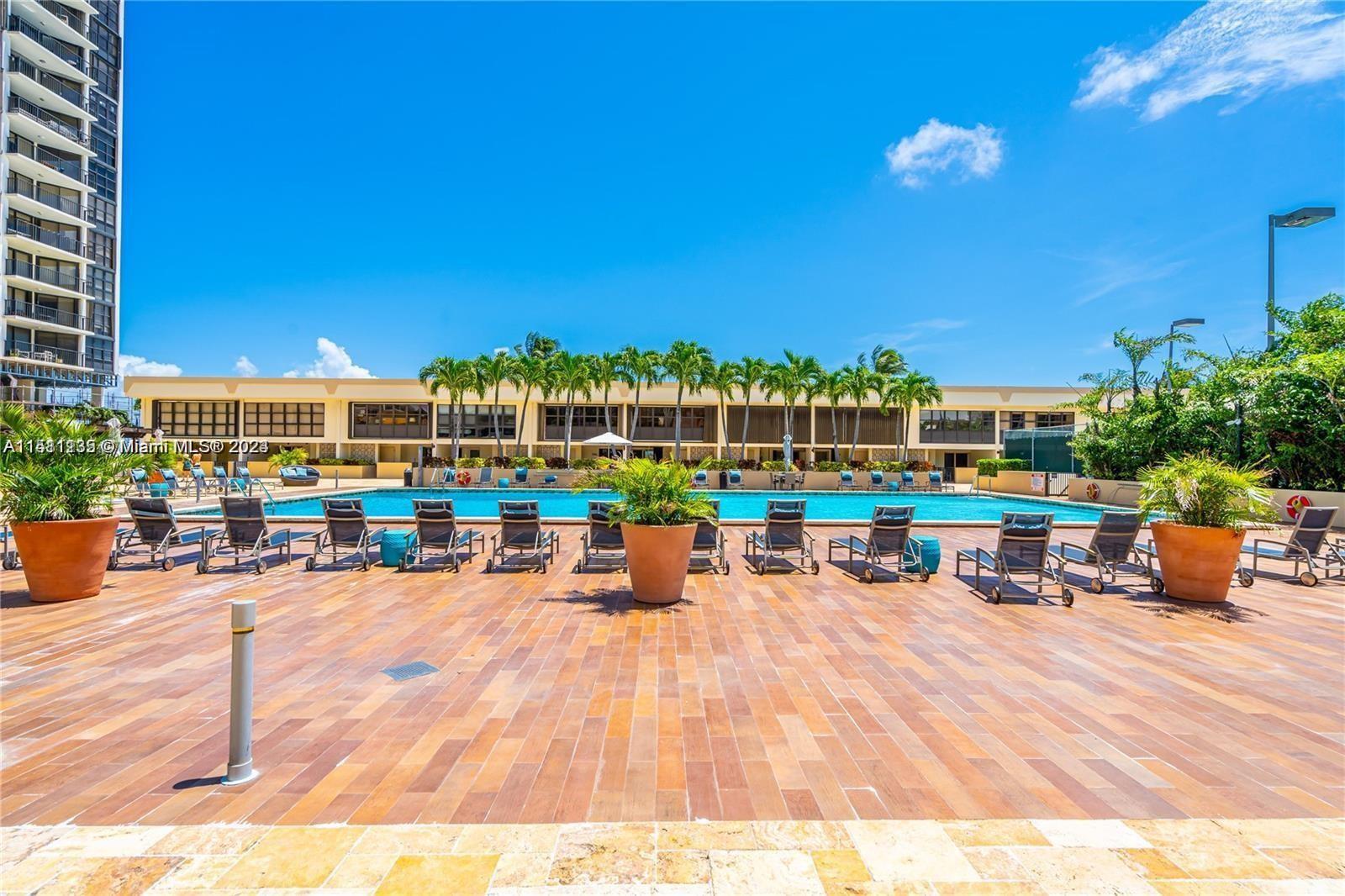BRICKELL PLACE CONDO - Residential Lease