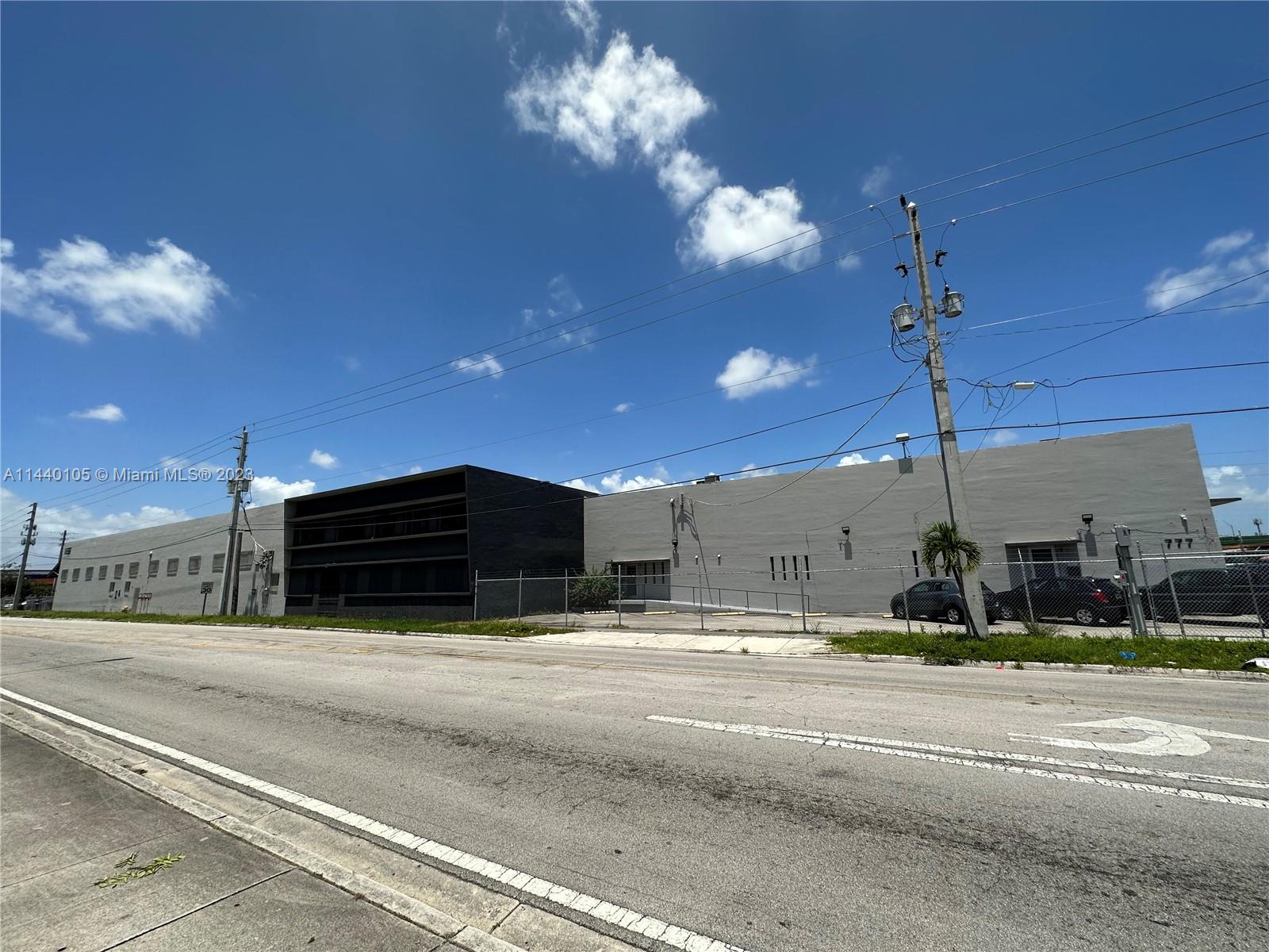 • Office/showroom size: 4,986 SF
• Mezzanine size: 3,865 SF
• East Side: One (1) van height door, 2 additional van height doors can be re-opened
• West Side: Three (3) oversized doors featuring three (3) dock position and one (1) large ramp
• Foreman’s office
• 20’ clear ceiling height
• Heavy Power
• Recent Renovations including new roof, new warehouse windows, bathrooms, offices, showroom, etc.
• Fully sprinklered
• Recent 40-year certification completed