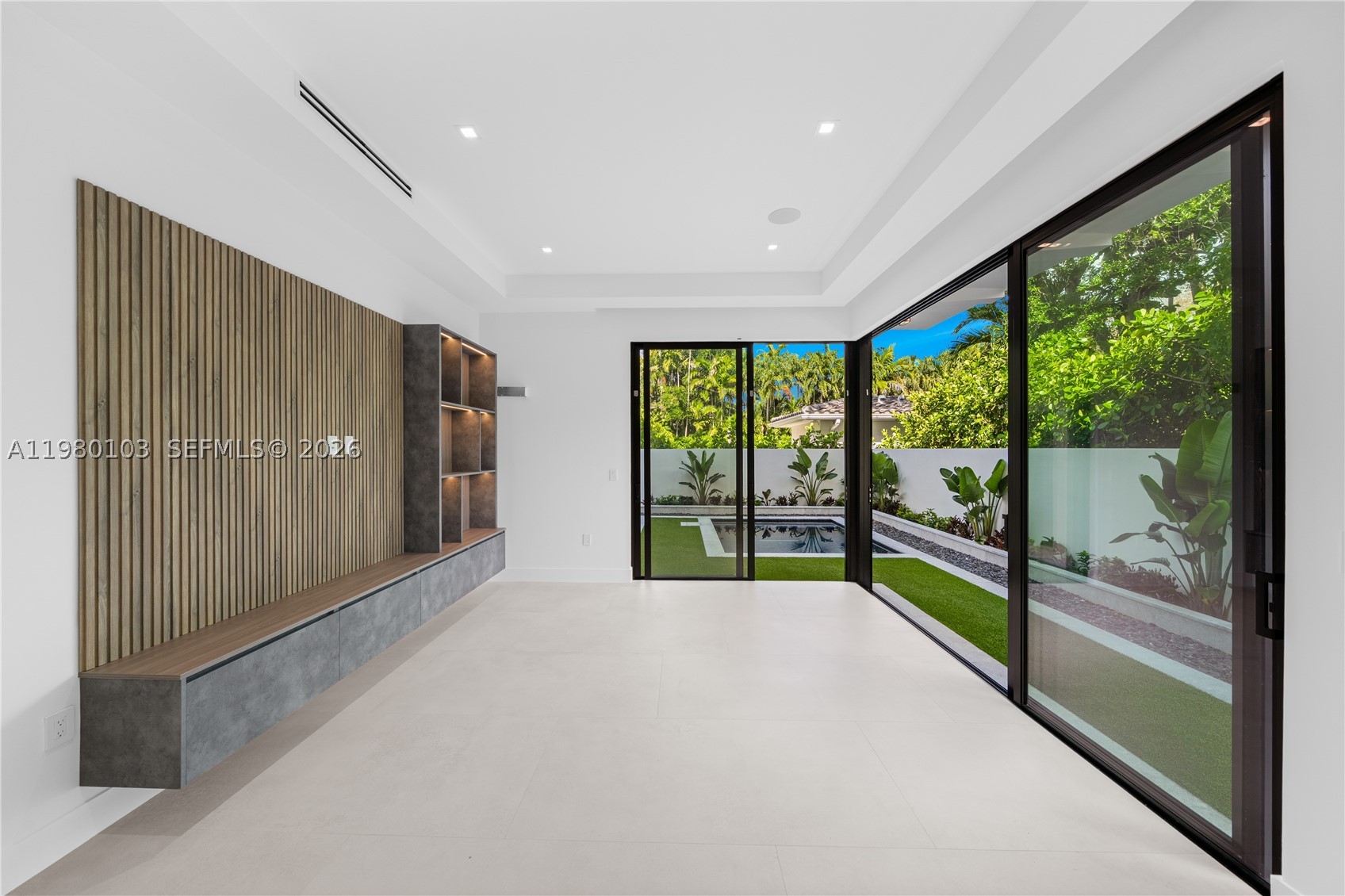 CORAL GABLES BILTMORE SEC - Residential