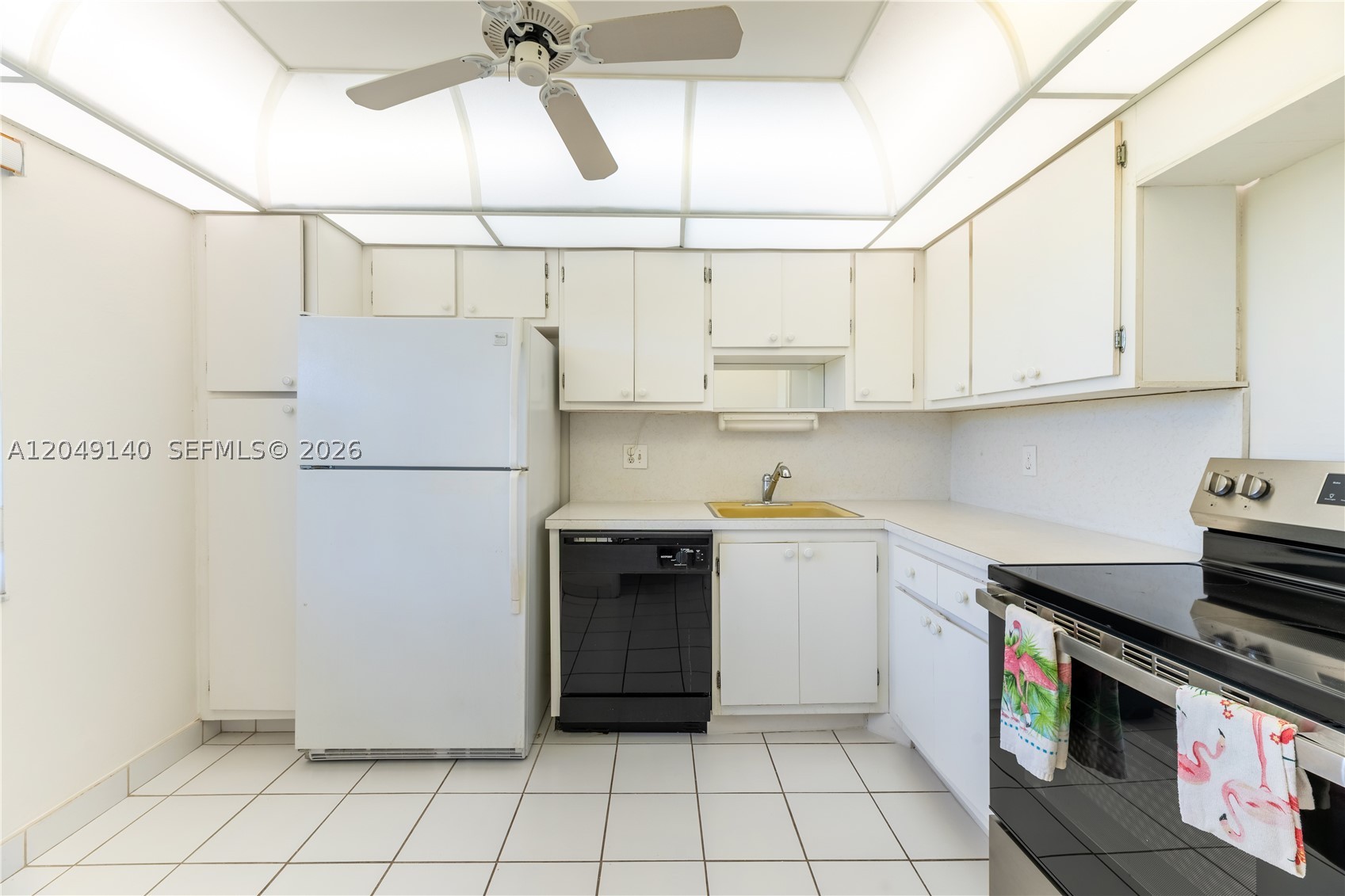 NO 60 PALM-AIRE COUNTRY C - Residential