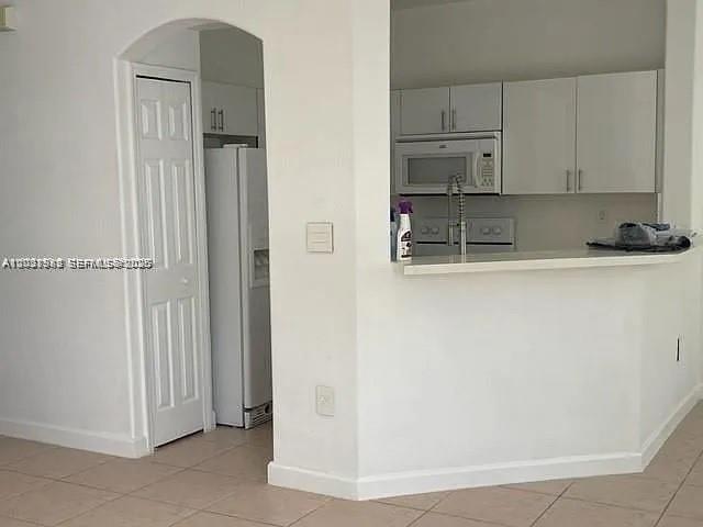 DORAL ISLES NORTH SEC TWO - Residential Lease