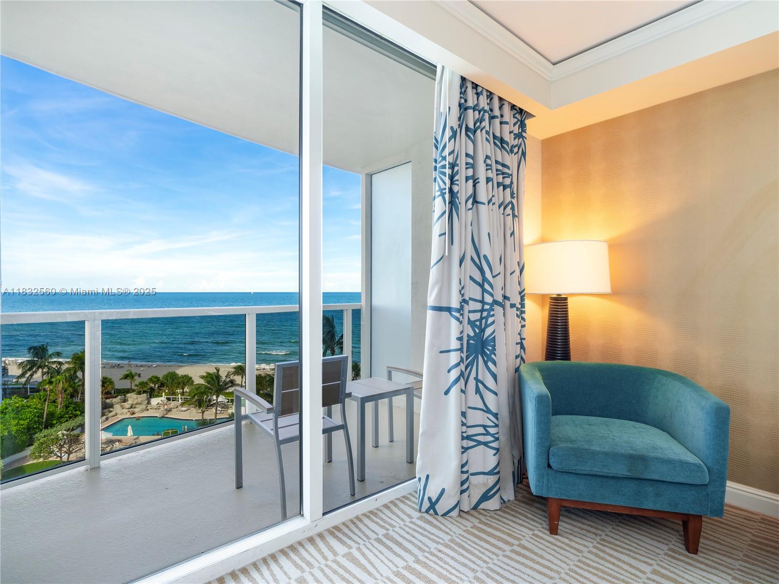 TRUMP INTERNATIONAL SONES - Residential