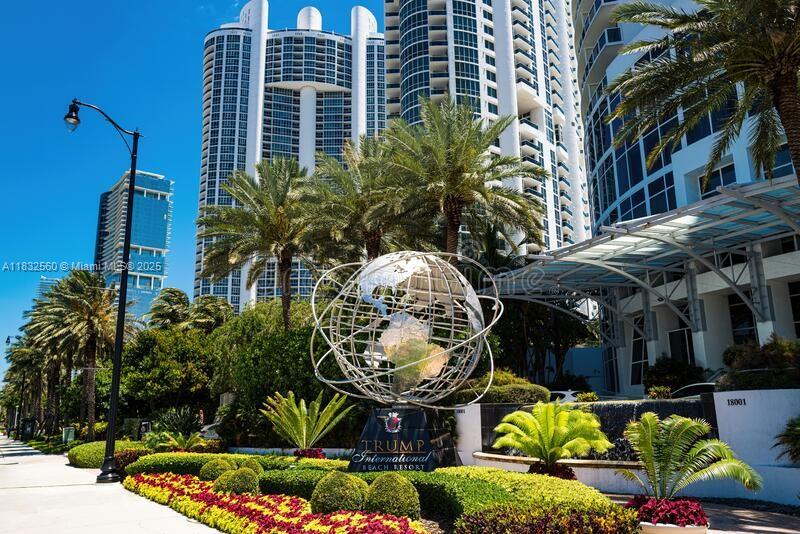 TRUMP INTERNATIONAL SONES - Residential