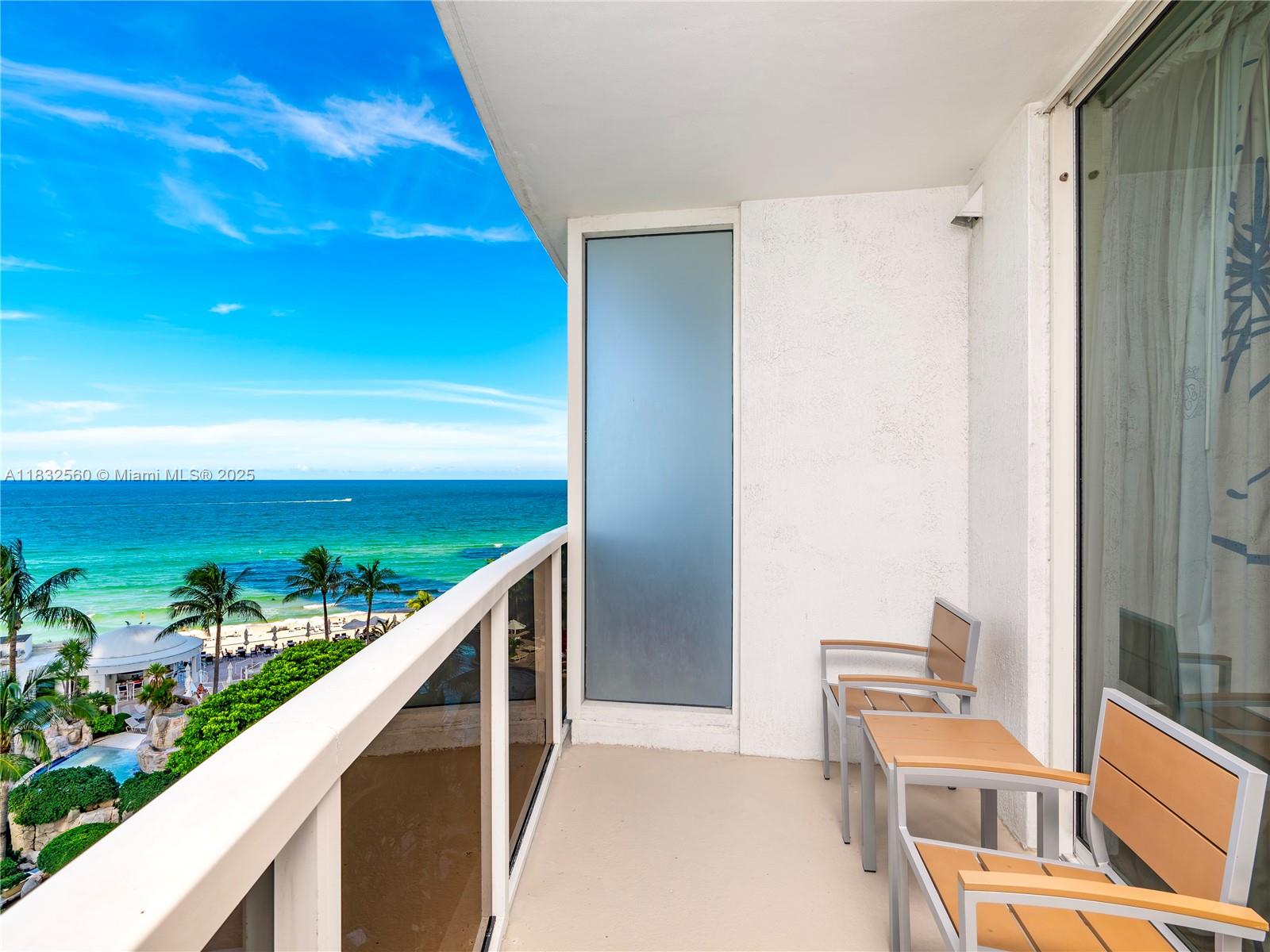 TRUMP INTERNATIONAL SONES - Residential