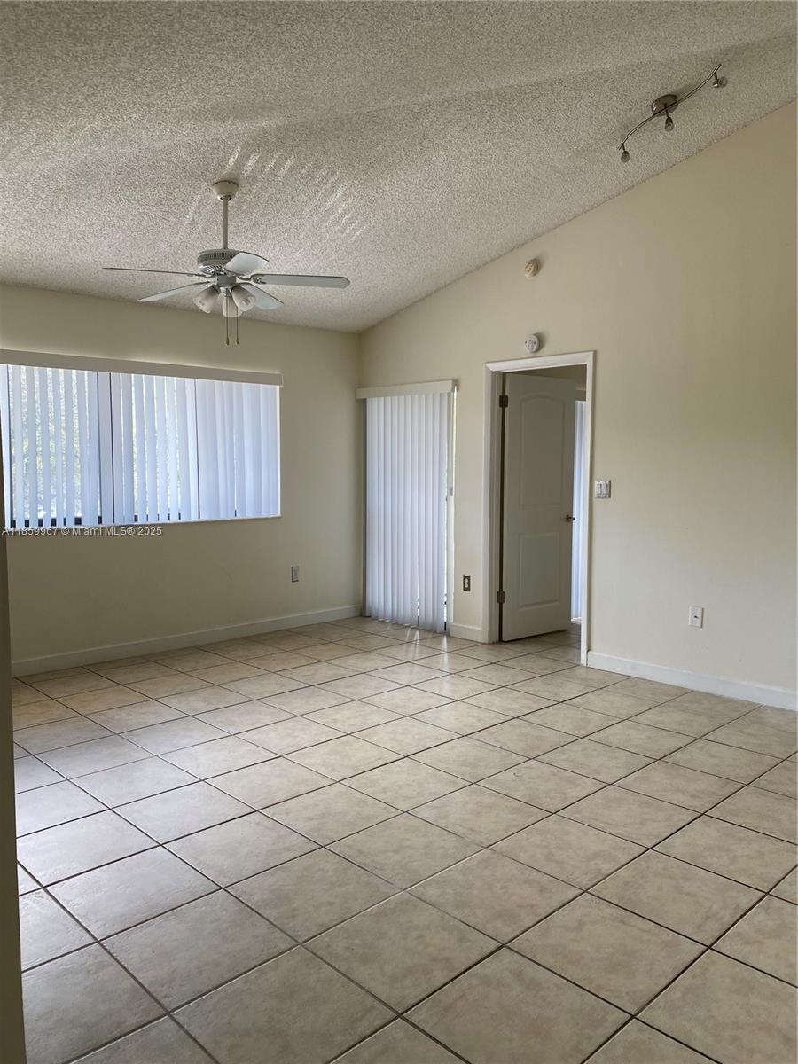 MARINA OAKS CONDO - Residential Lease