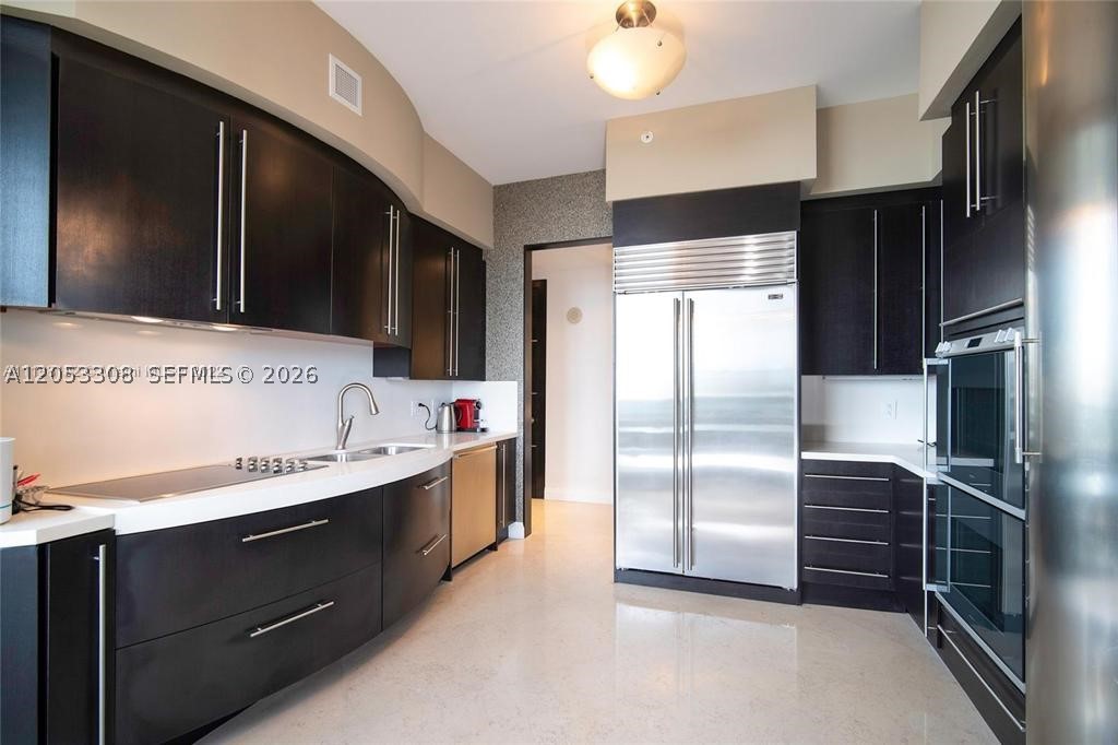 TRUMP PALACE CONDO - Residential