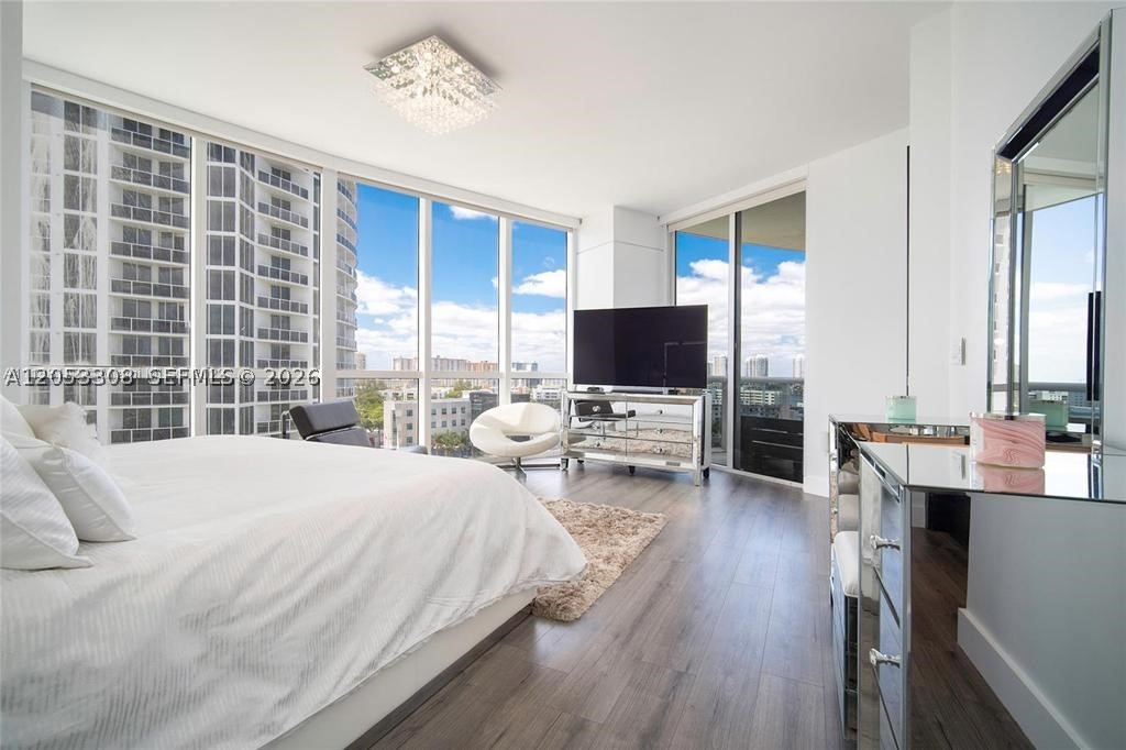 TRUMP PALACE CONDO - Residential