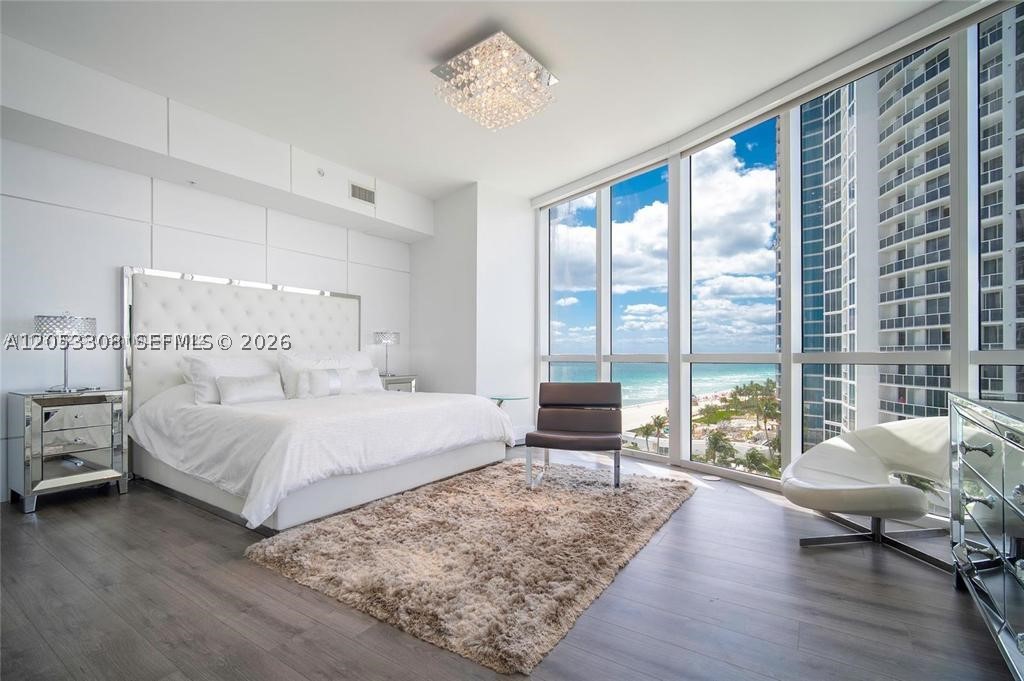 TRUMP PALACE CONDO - Residential