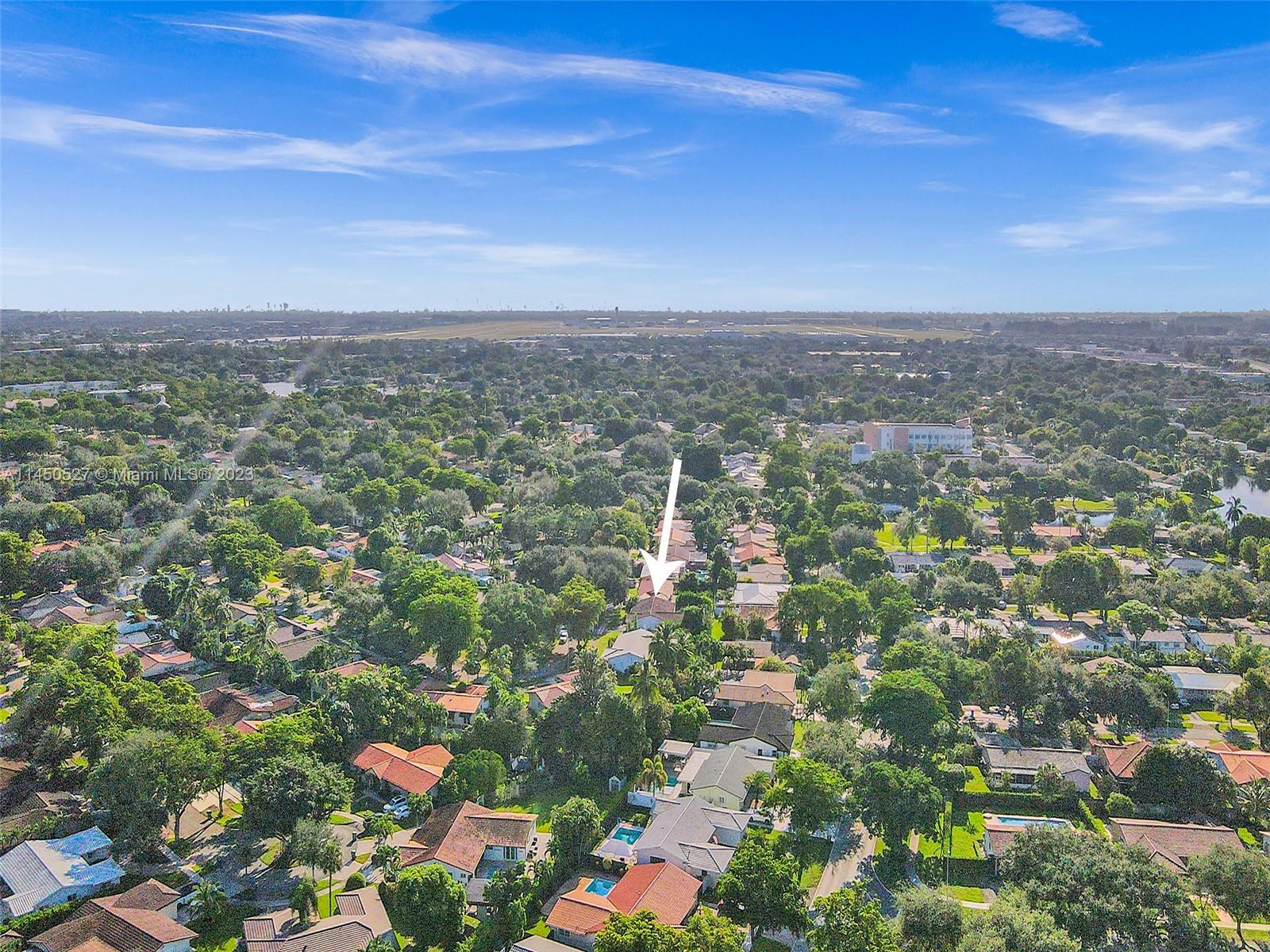 MIAMI LAKES SEC 4 - Residential