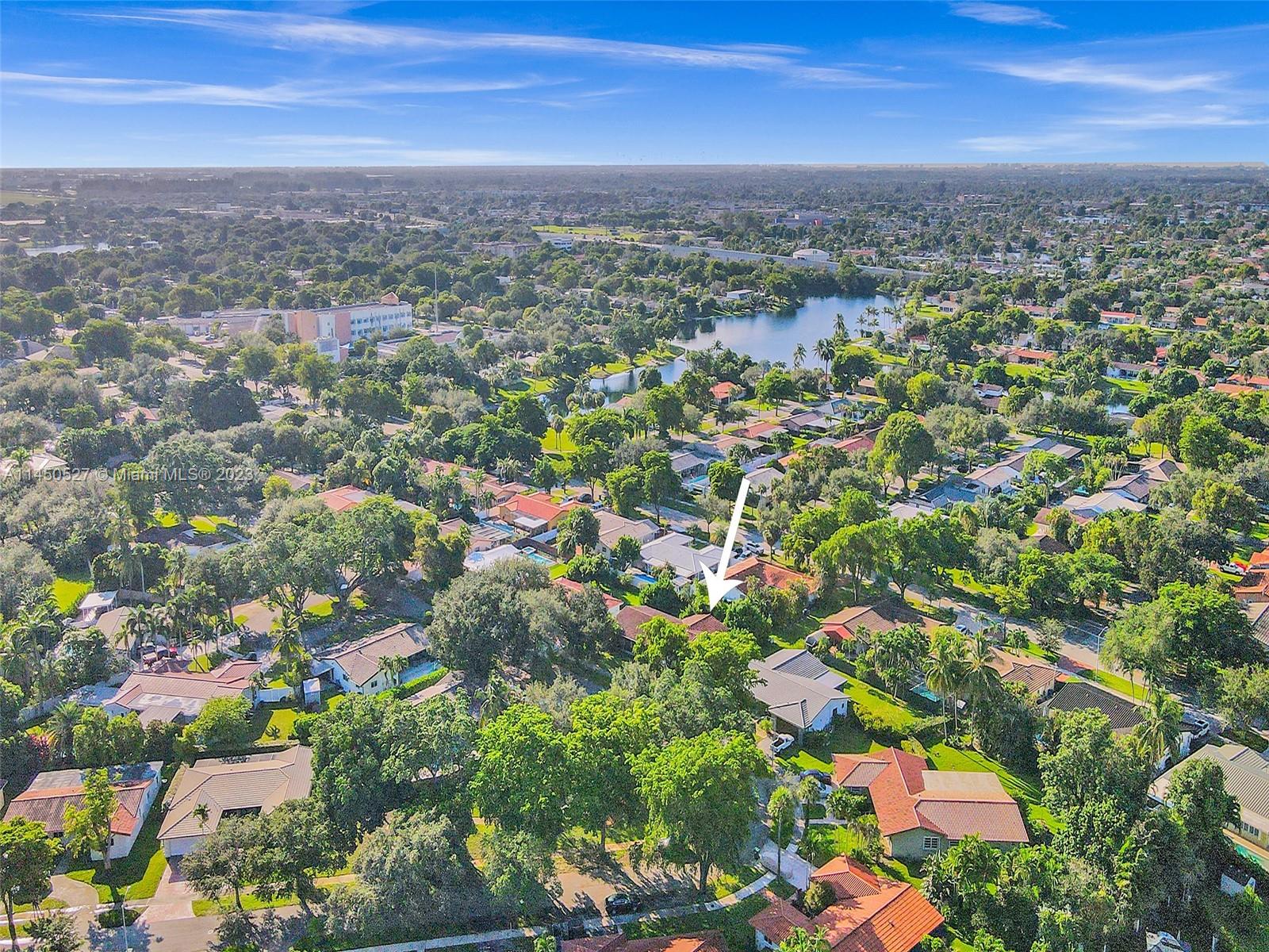 MIAMI LAKES SEC 4 - Residential