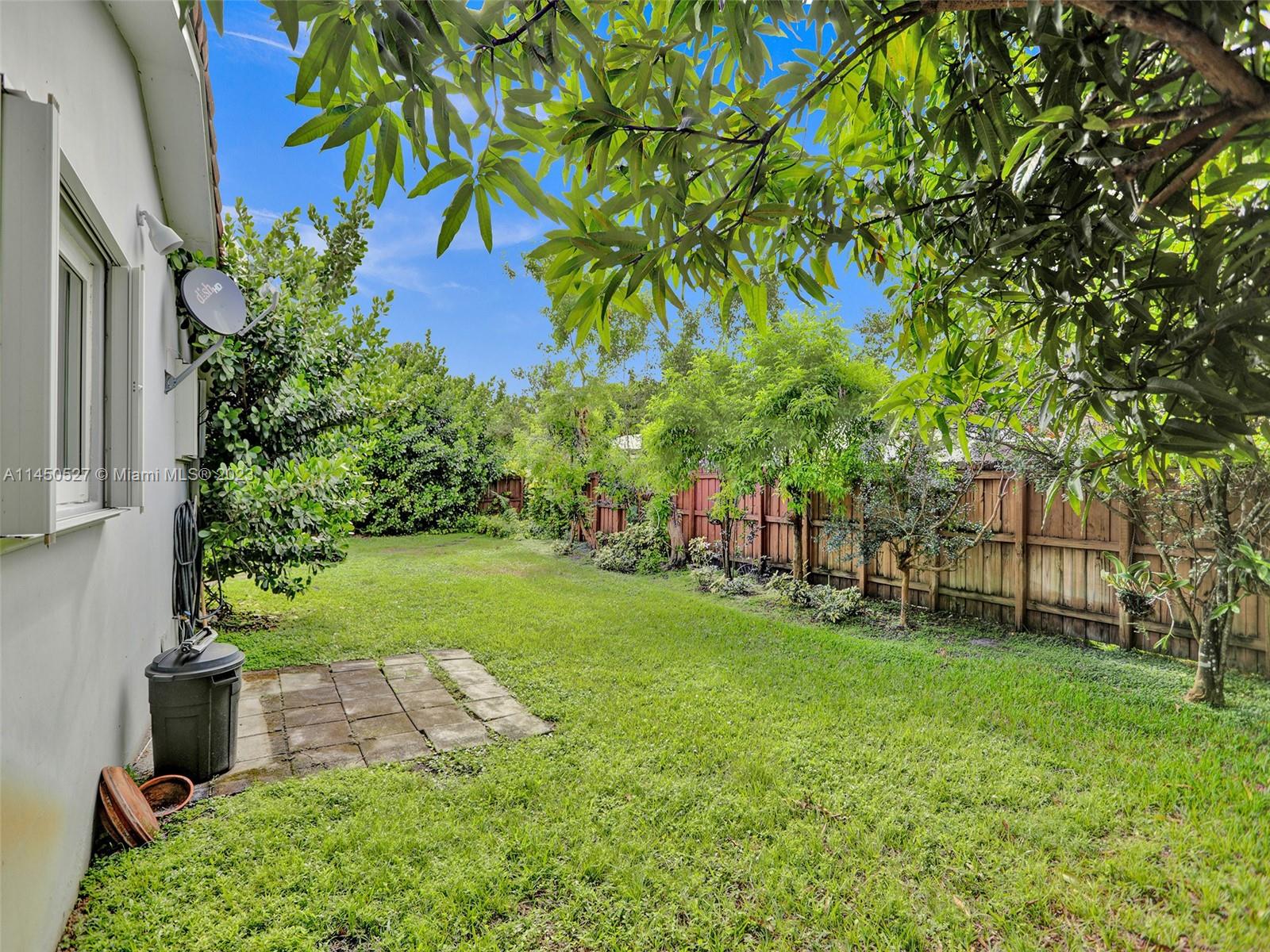 MIAMI LAKES SEC 4 - Residential