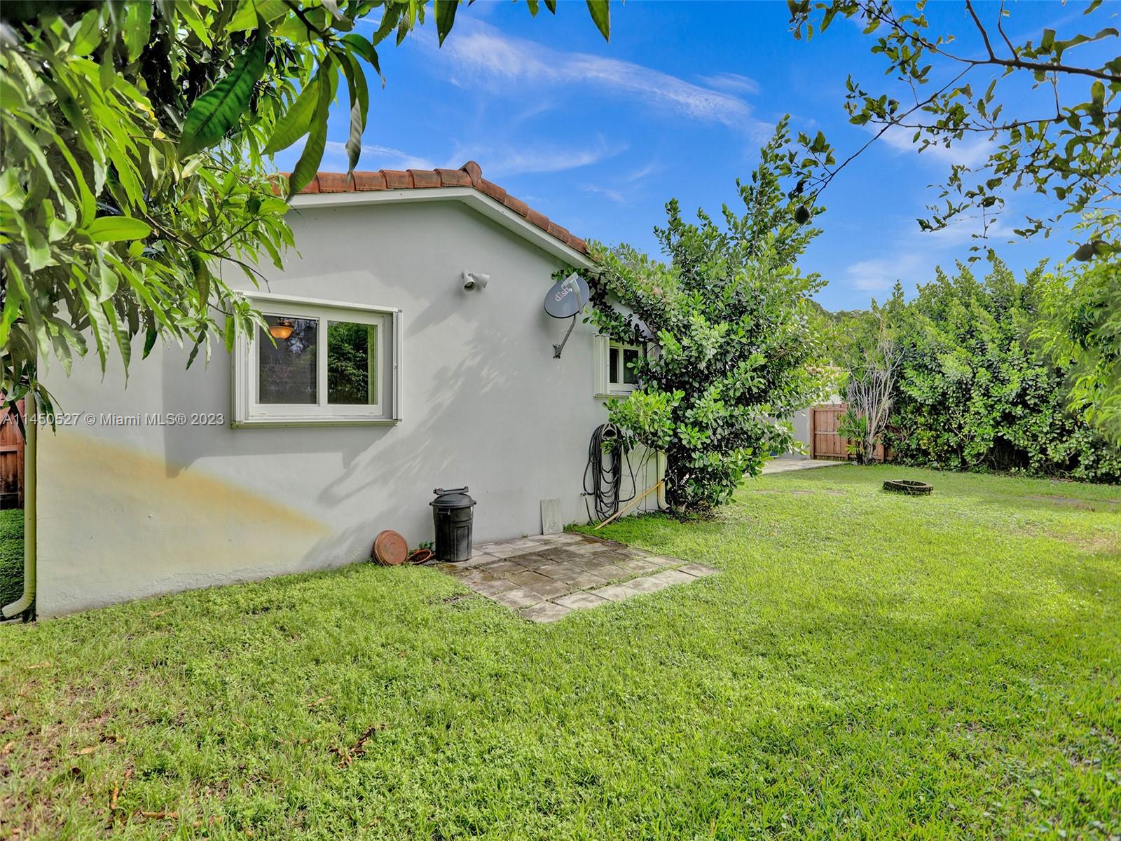 MIAMI LAKES SEC 4 - Residential