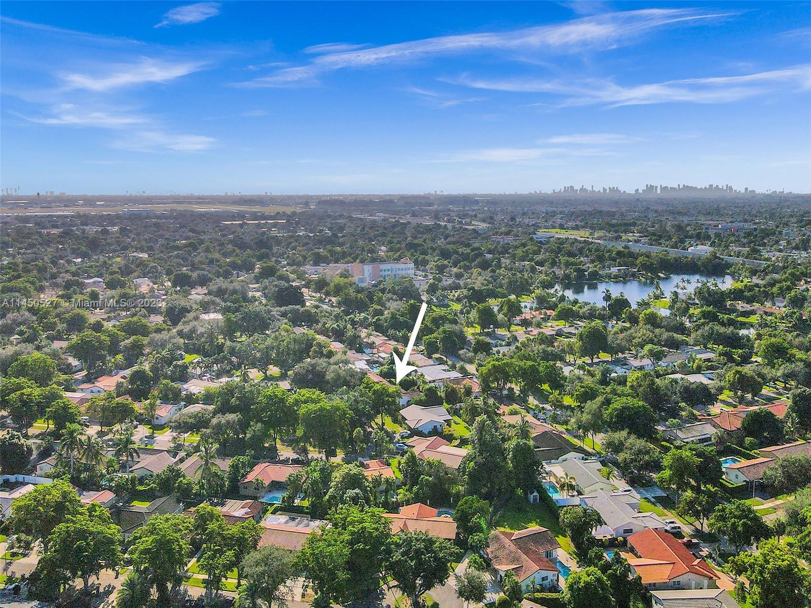 MIAMI LAKES SEC 4 - Residential