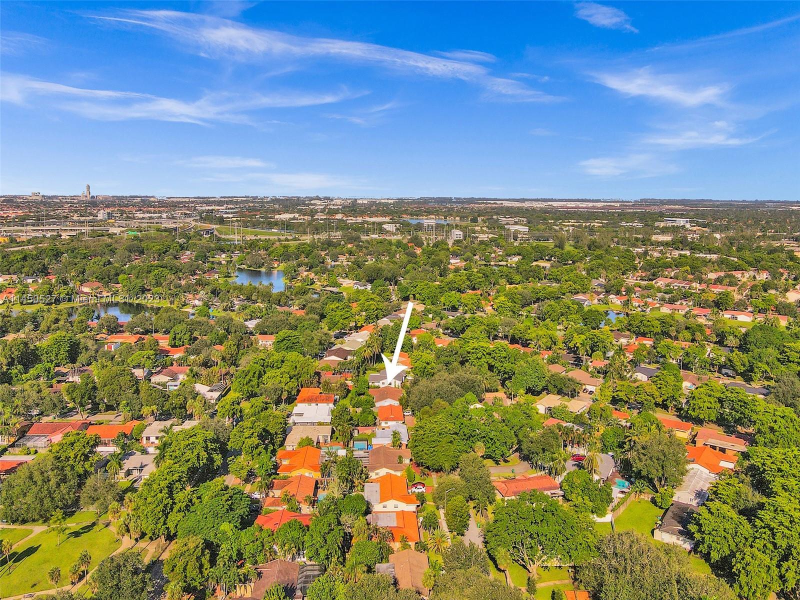 MIAMI LAKES SEC 4 - Residential