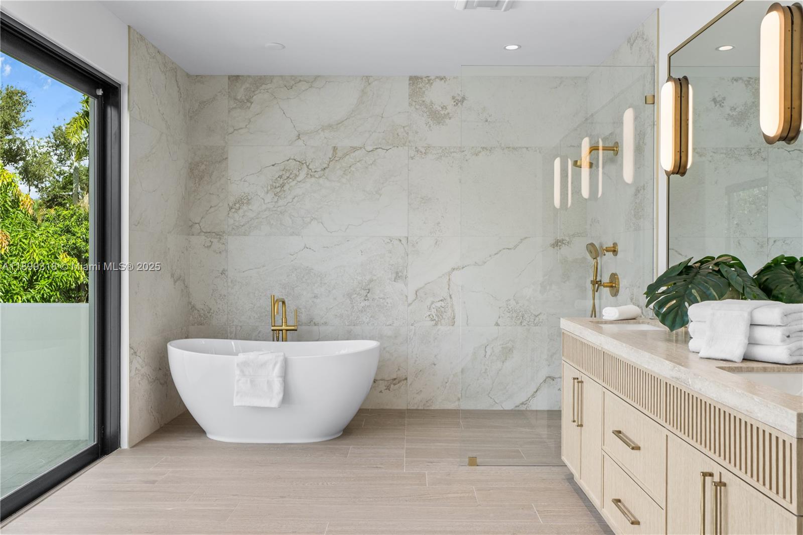 SOUTH MIAMI VILLAS - Residential