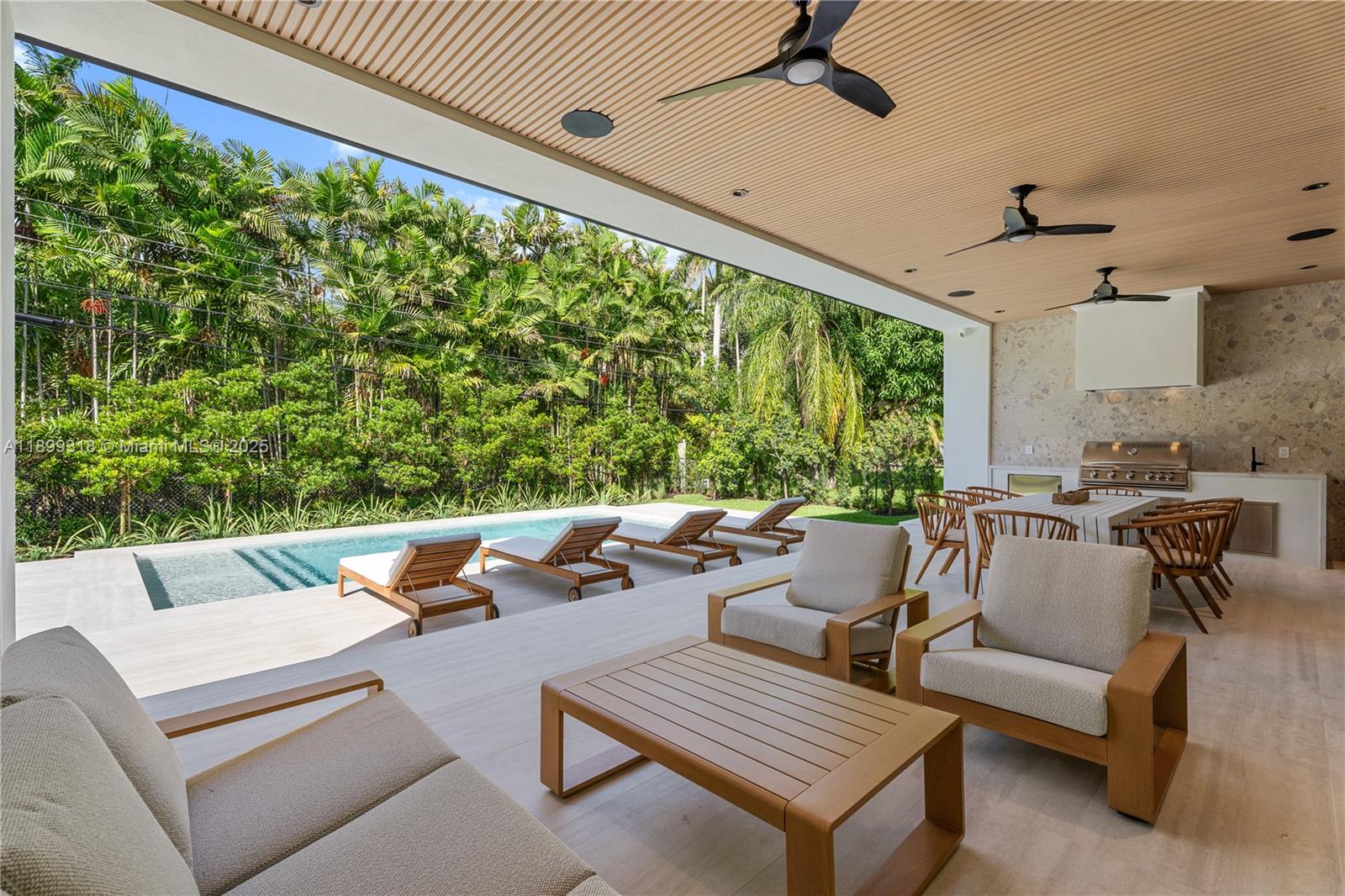 SOUTH MIAMI VILLAS - Residential