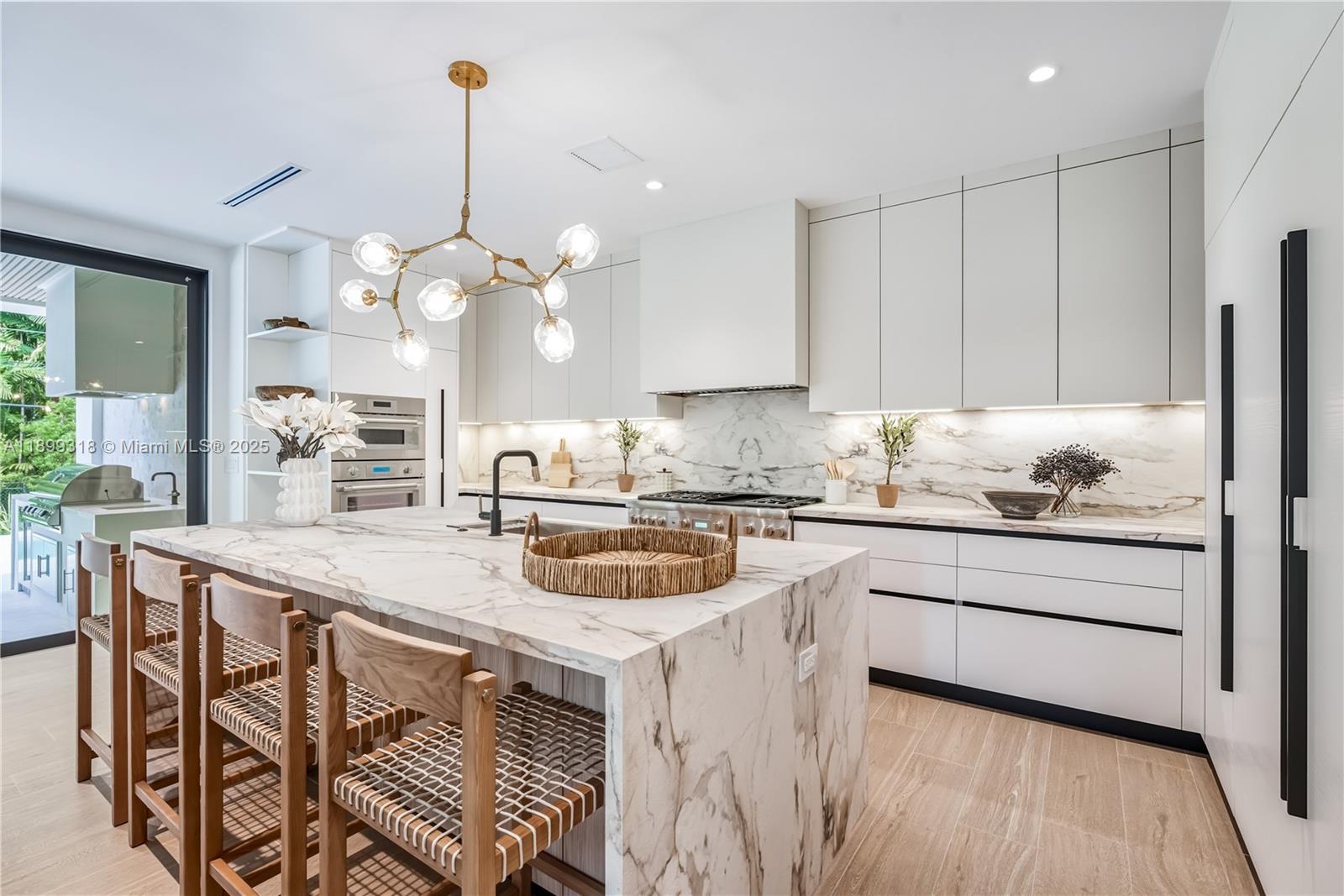 SOUTH MIAMI VILLAS - Residential